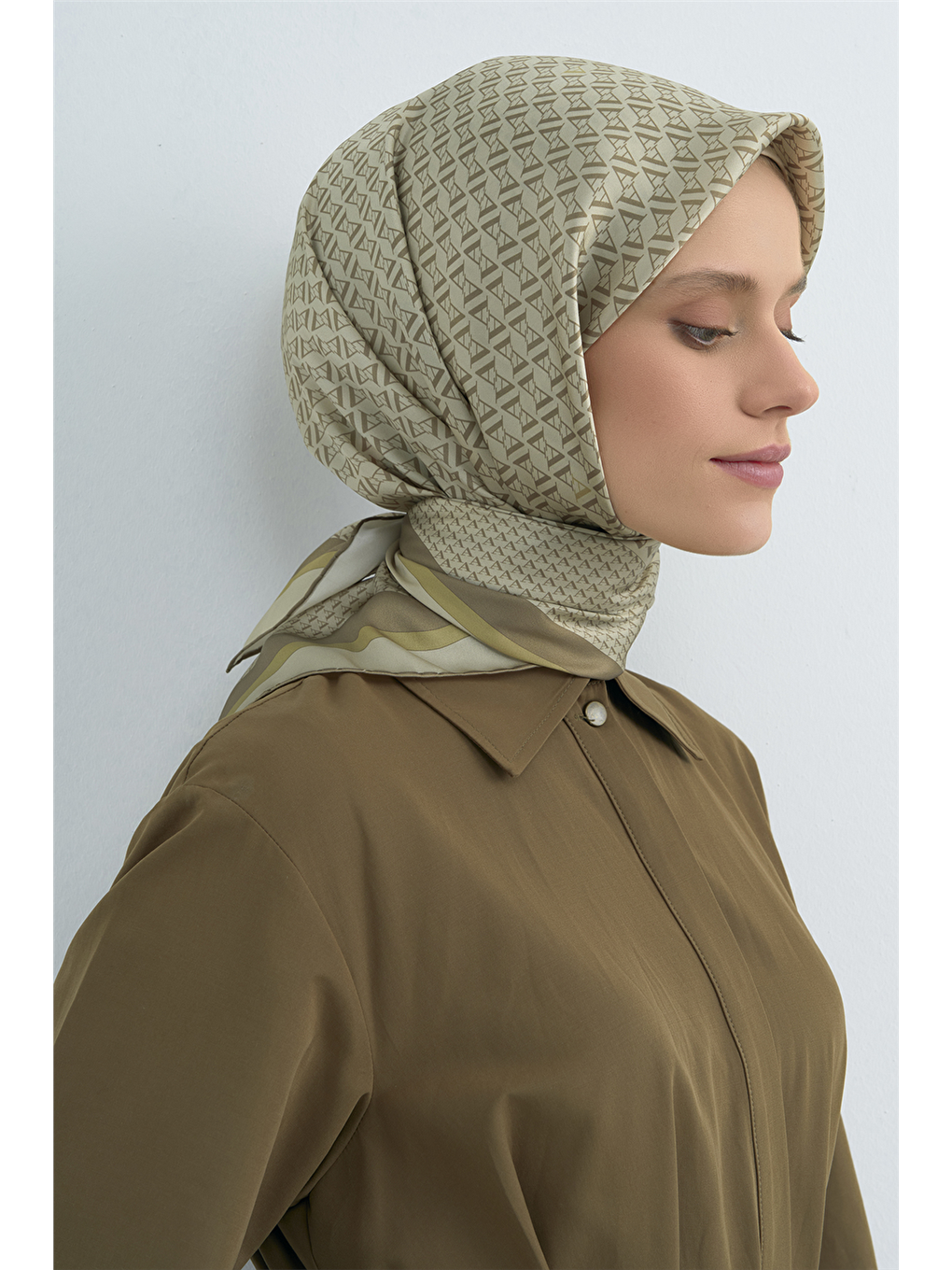 Yeşil Saf İpek Twill Eşarp 9502D 81-3