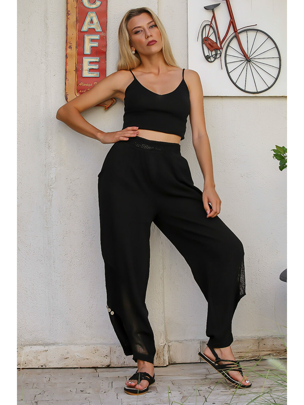 Siyah Düz Renk Çift Cepli Yıkamalı Dokuma Şalvar Pantolon-5