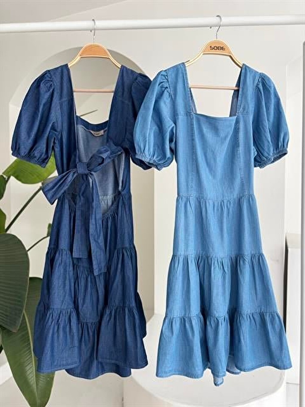 Mavi Kare Yakalı Ve Gipe Detaylı Elbise 2883-11