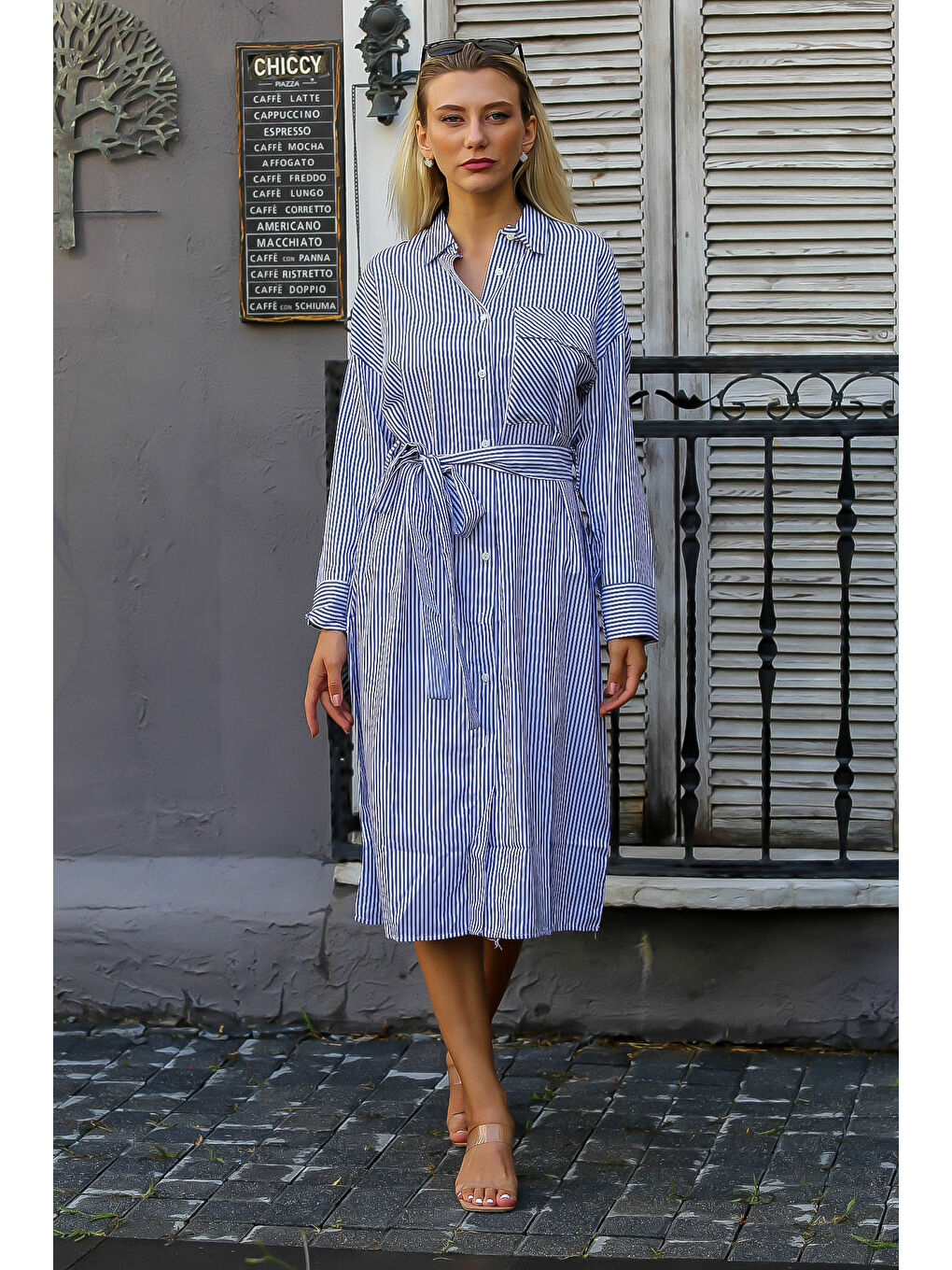 Beyaz-Mavi Gömlek Yaka Uzun Kol Çizgili Düğmeli Cepli Kuşaklı Dokuma Elbise-2