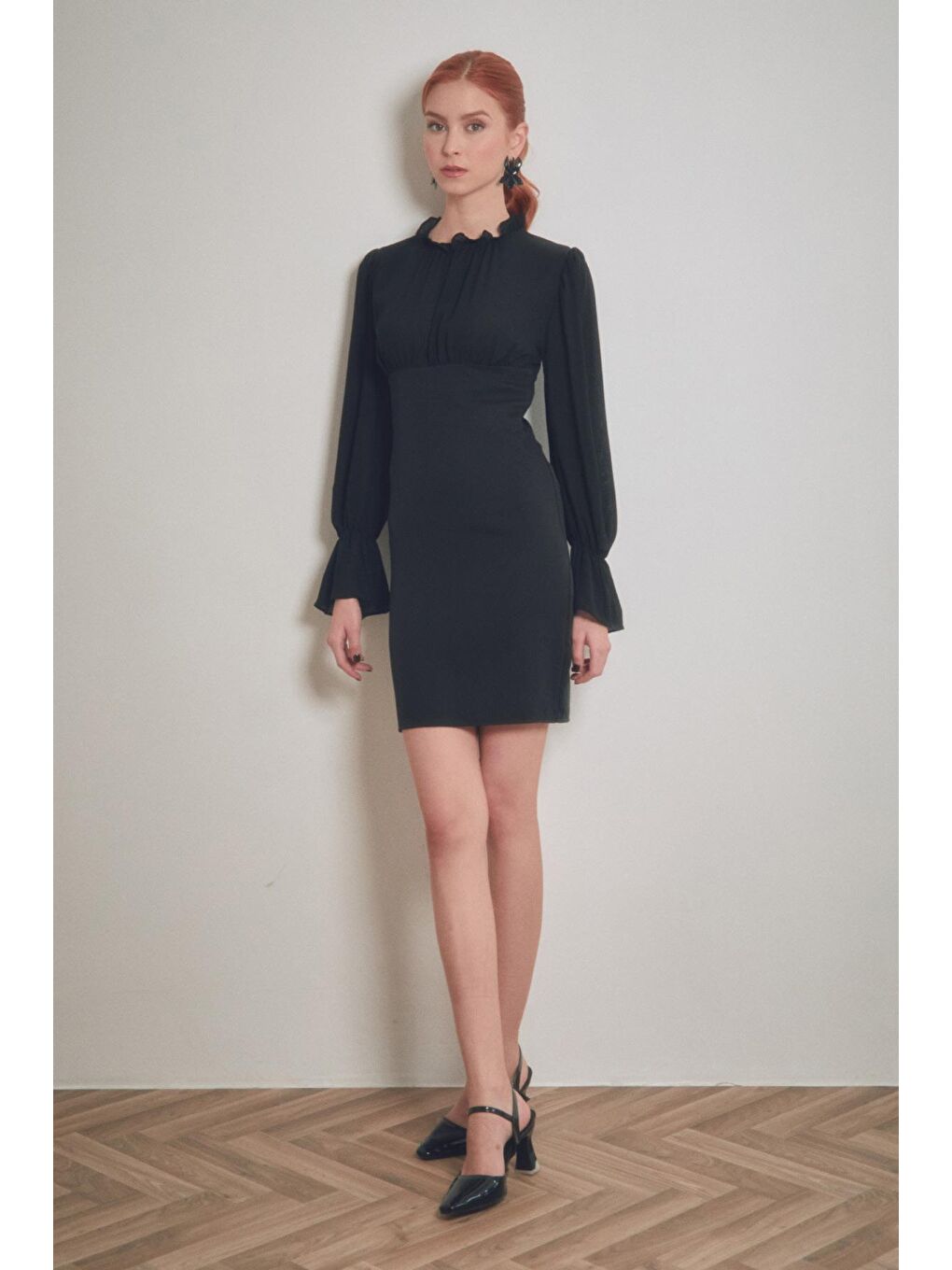 Siyah Basic Tül Detaylı Mini Elbise