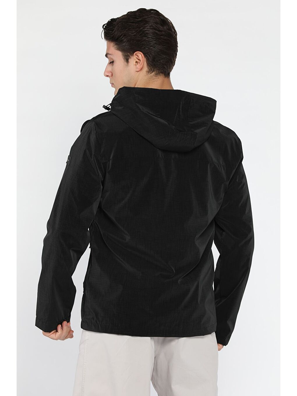 Siyah Erkek Kapüşonlu Astarlı Mevsimlik Mont-2