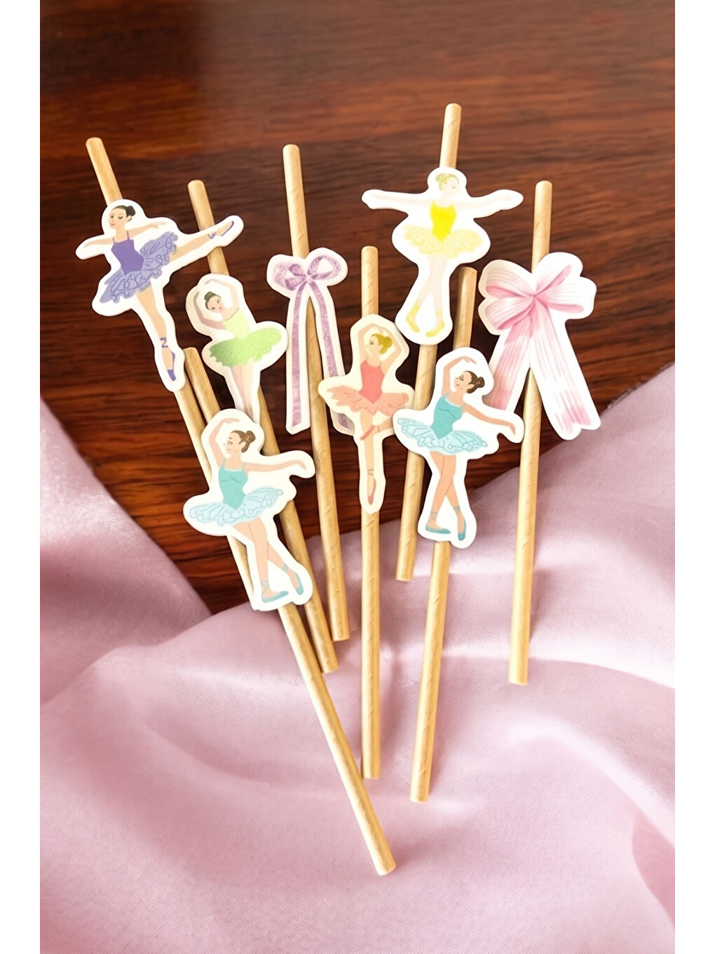 Karışık Çok Renkli 7'li Balerin Figürlü Kağıt Parti Pipeti-1
