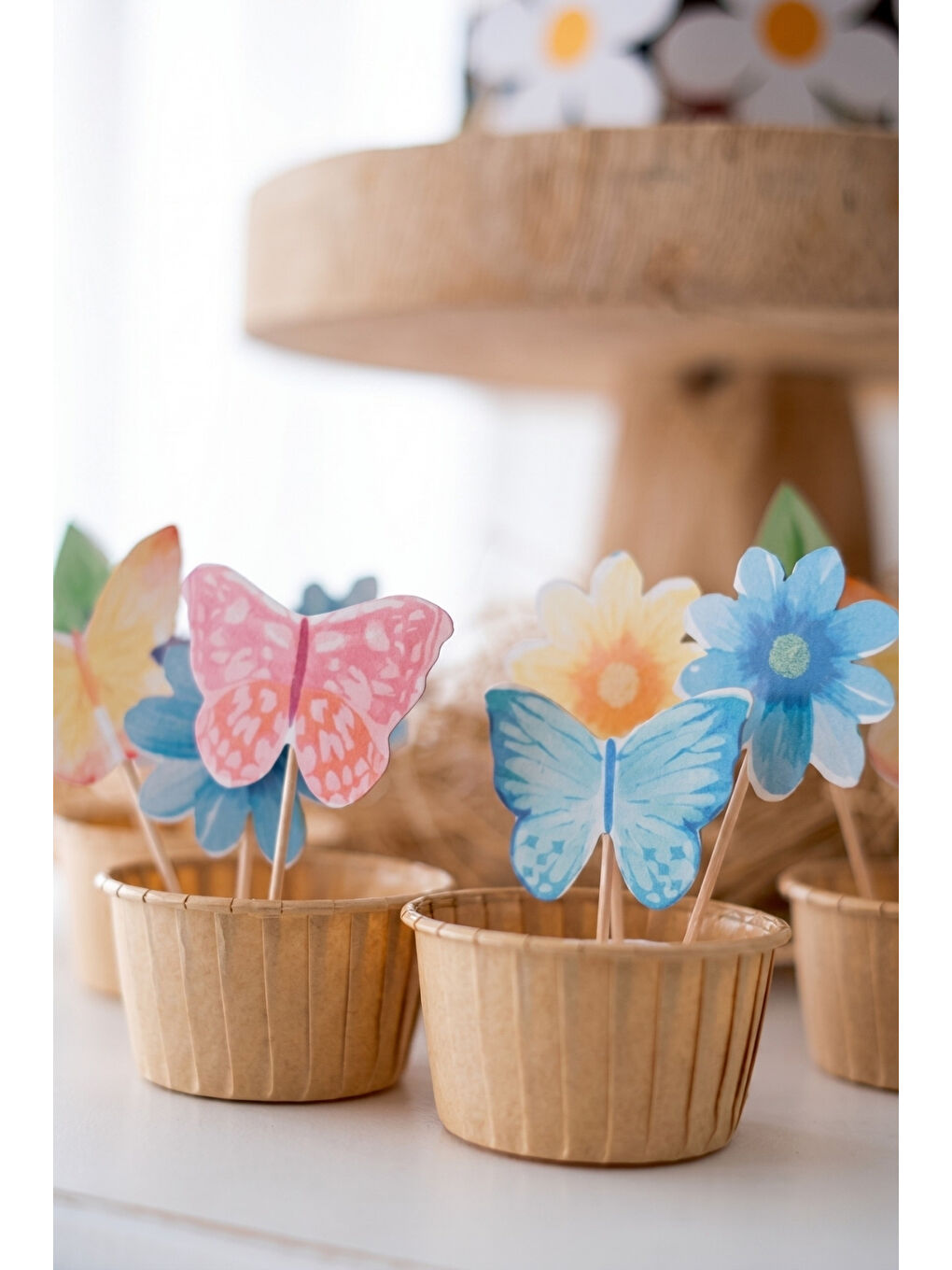 Karışık Çok Renkli Kelebek ve Çiçek Temalı 12'li Kürdan Pasta Süsü-1