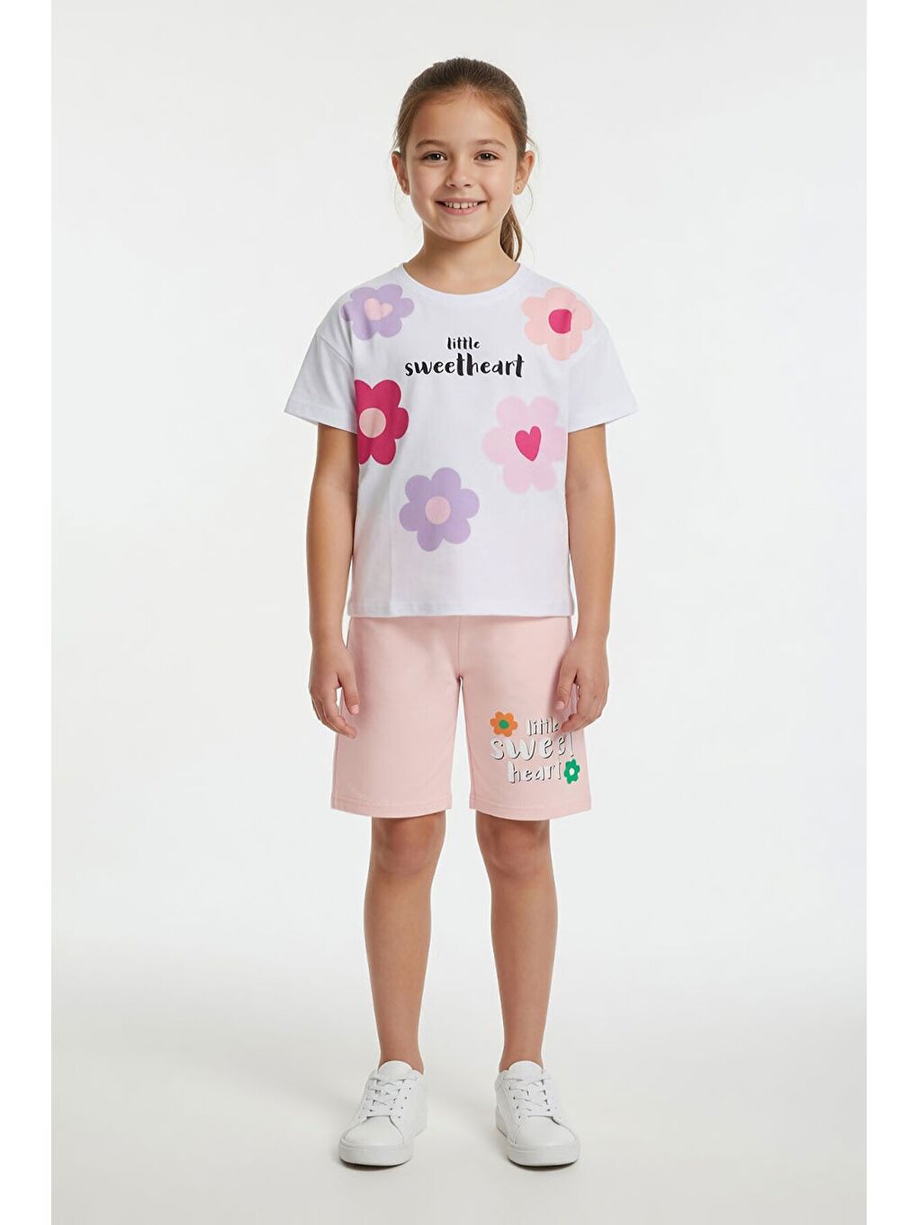 Pembe Somon Çiçek Desenli Tişörtlü Kız Çocuk Şortlu 2 Takım 23851-1