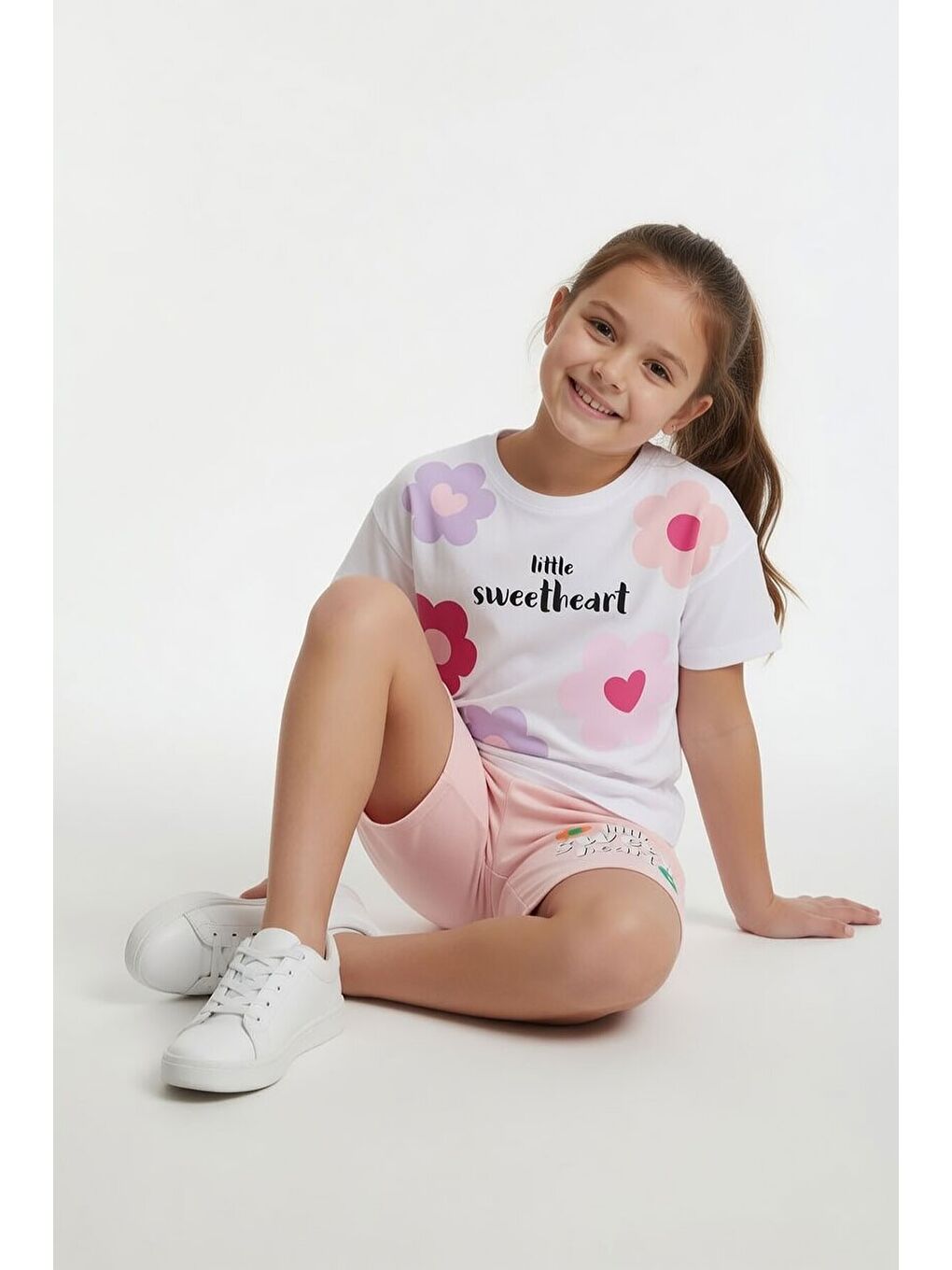 Pembe Somon Çiçek Desenli Tişörtlü Kız Çocuk Şortlu 2 Takım 23851-3