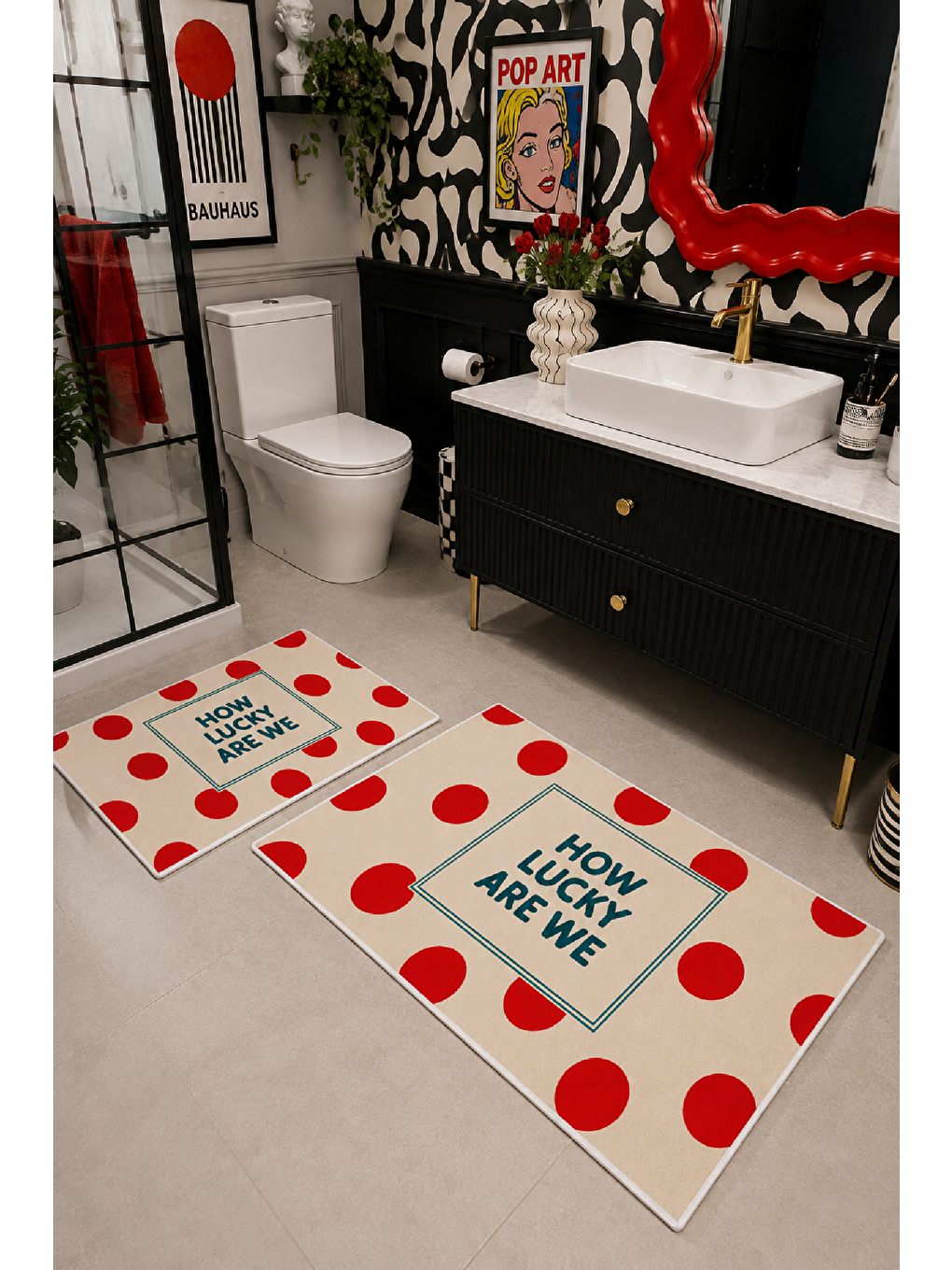 Beyaz Kırmızı Lucky You Are Here Yazılı Banyo Paspası 2’li Set