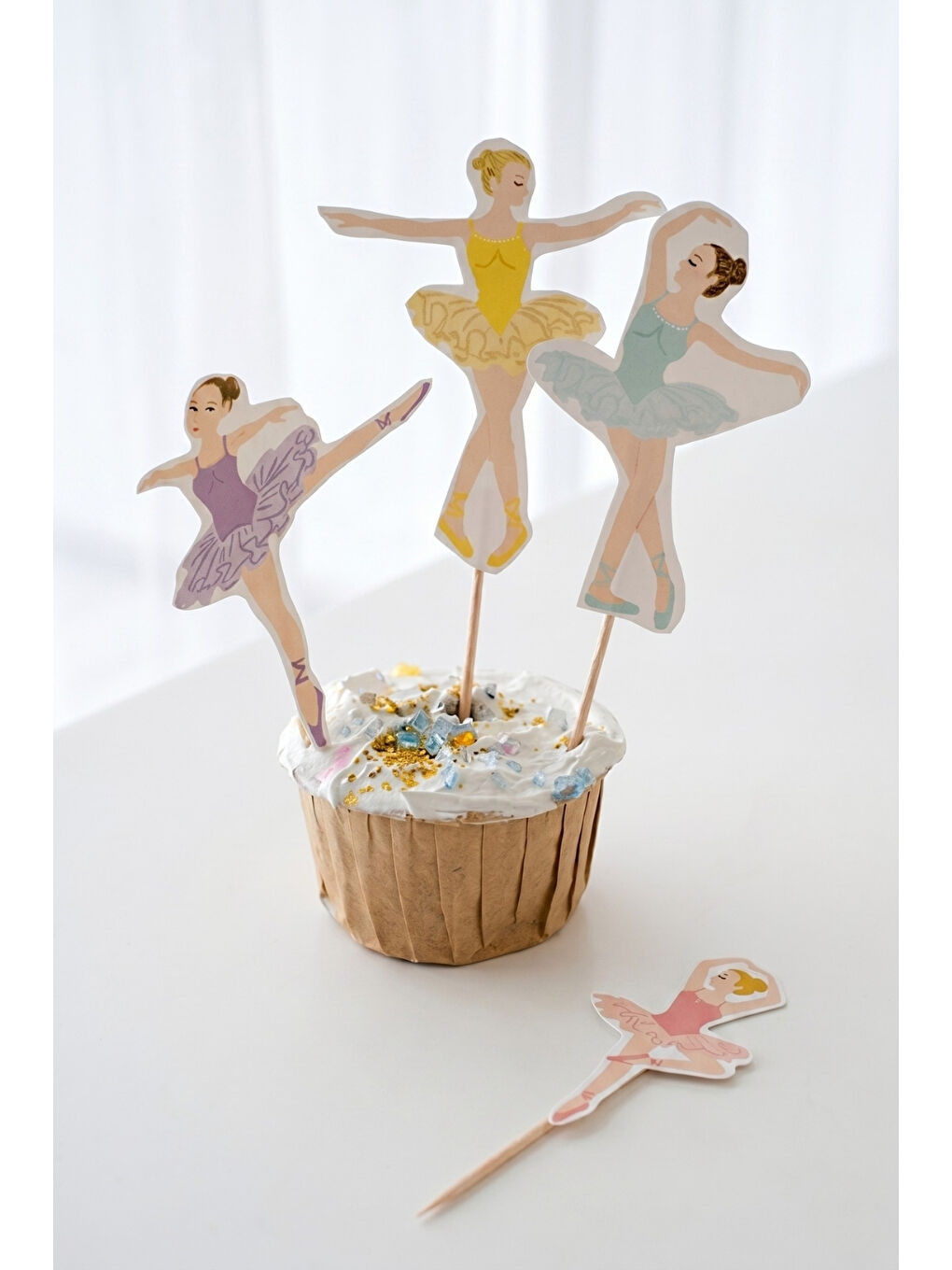 Karışık Çok Renkli 8'li Balerin Temalı Kürdan Pasta Süsü-1