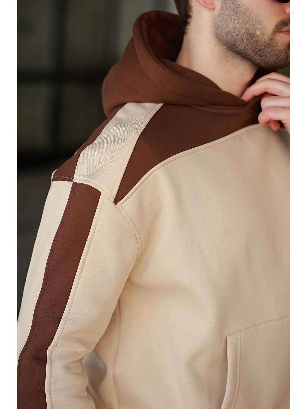 Bej Kapüşonlu Şerit Detaylı Erkek Eşofman Takımı E7326-2