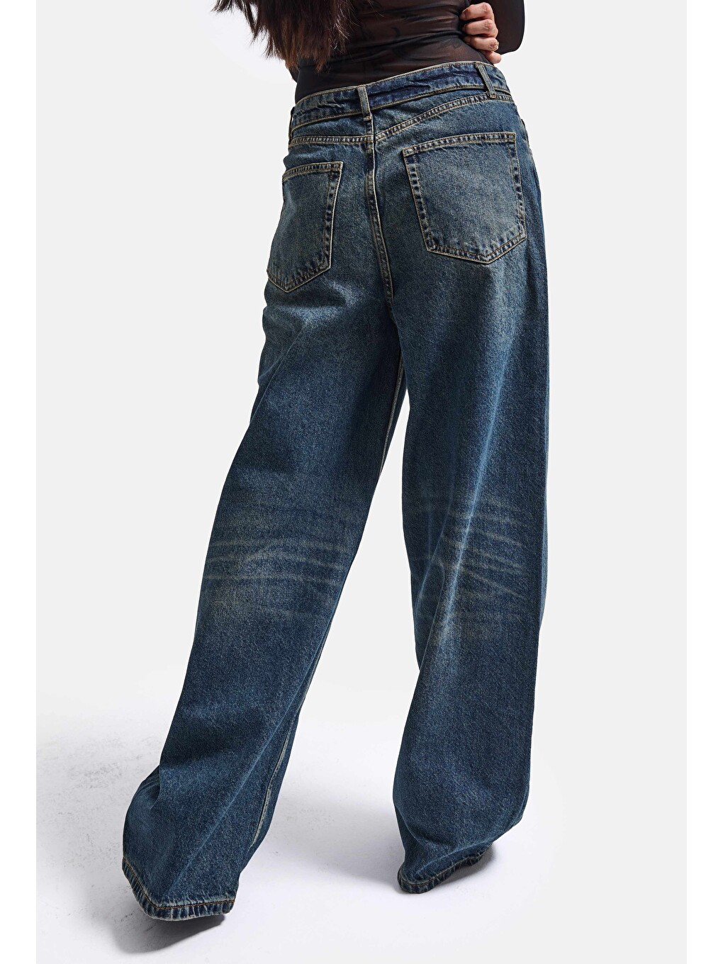 Mavi Kadın Koyu Jean 2w6-8 Straight Fit Kemer Detaylı Denim Jean-4