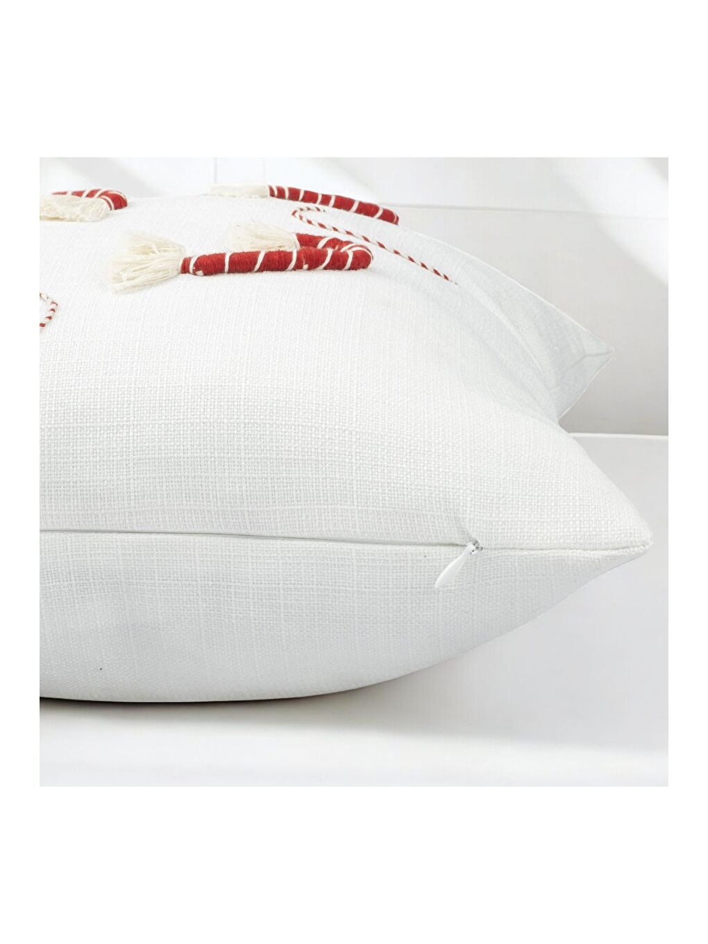 Ekru Yılbaşı Nakış  Desen  Dekoratif Kırlent Kumaşı Yeni Yıl Şeker Model 45x45 cm-1