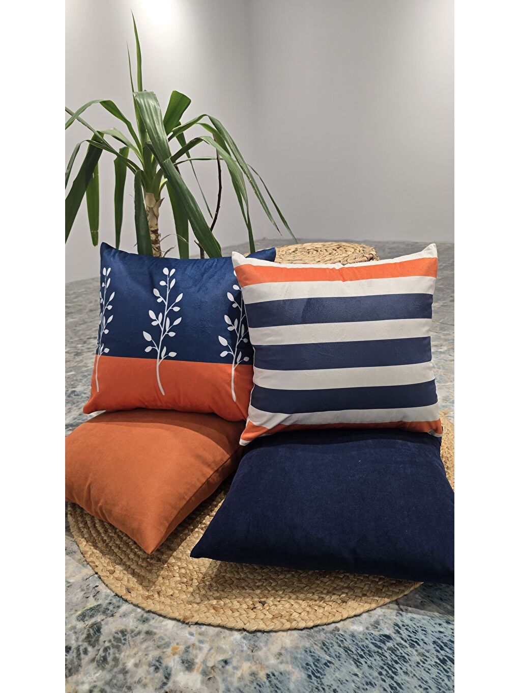 Lacivert Yaprak - Çizgi Desen 4 lü Modern  Dekoratif Kırlent Seti-5