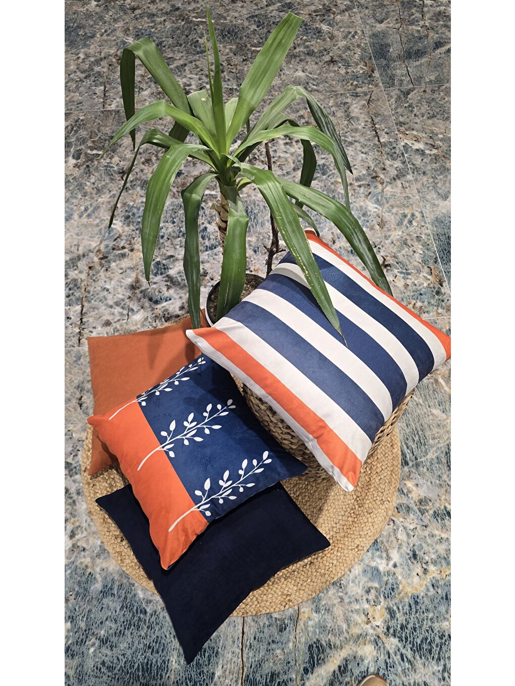 Lacivert Yaprak - Çizgi Desen 4 lü Modern  Dekoratif Kırlent Seti-6