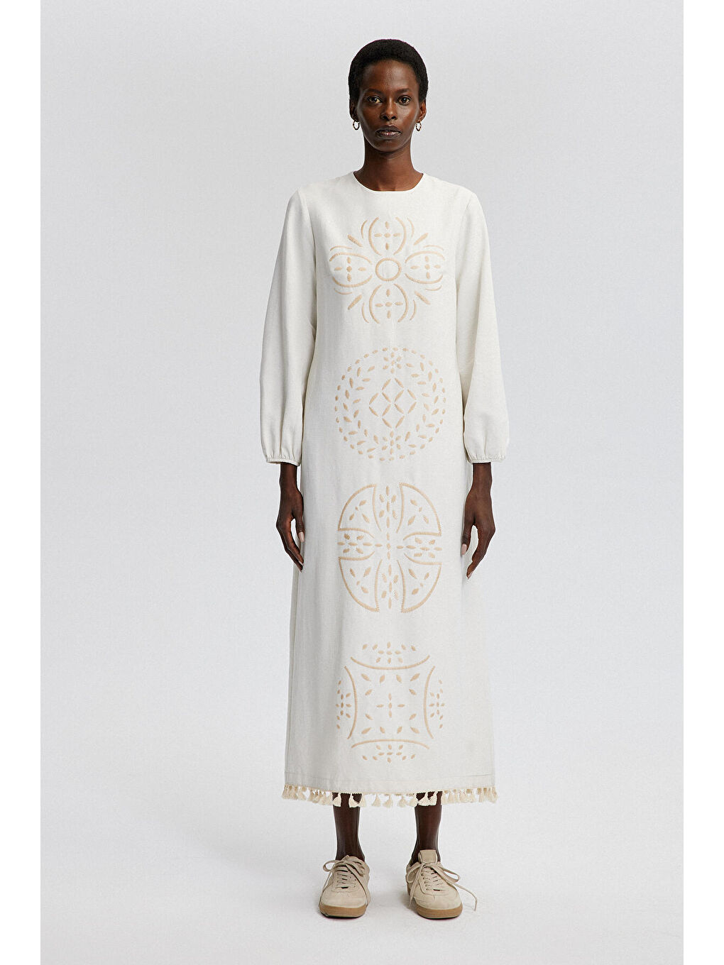 Ekru Keten Dokulu Nakışlı Elbise-1