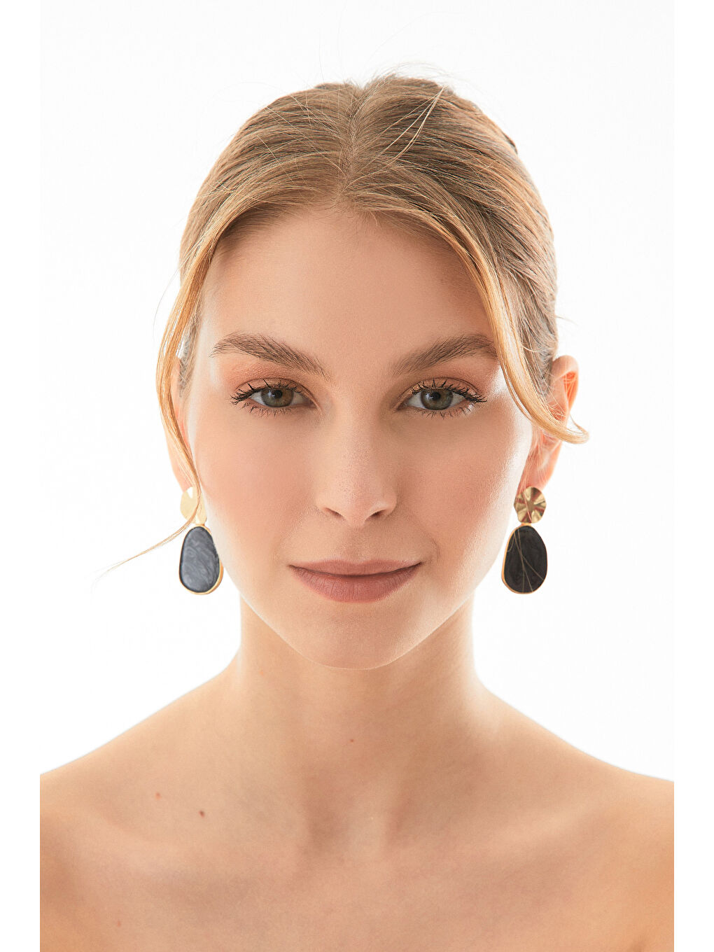 Siyah Sedefli Sallantılı Küpe-4