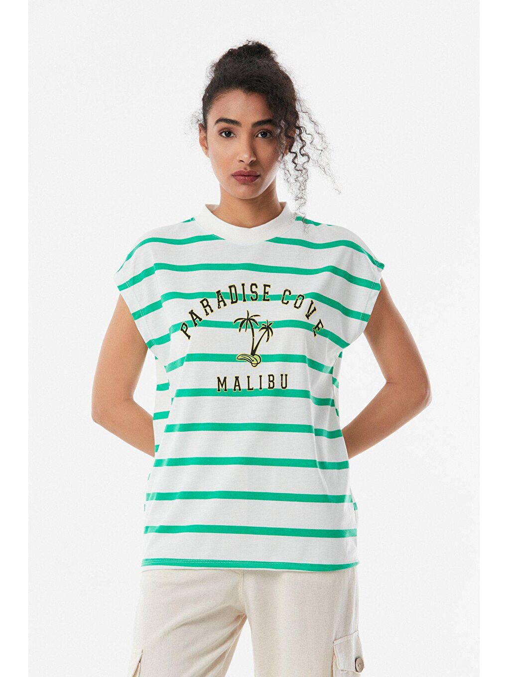 Yeşil Paradise Cove Baskılı Kolsuz Tişört