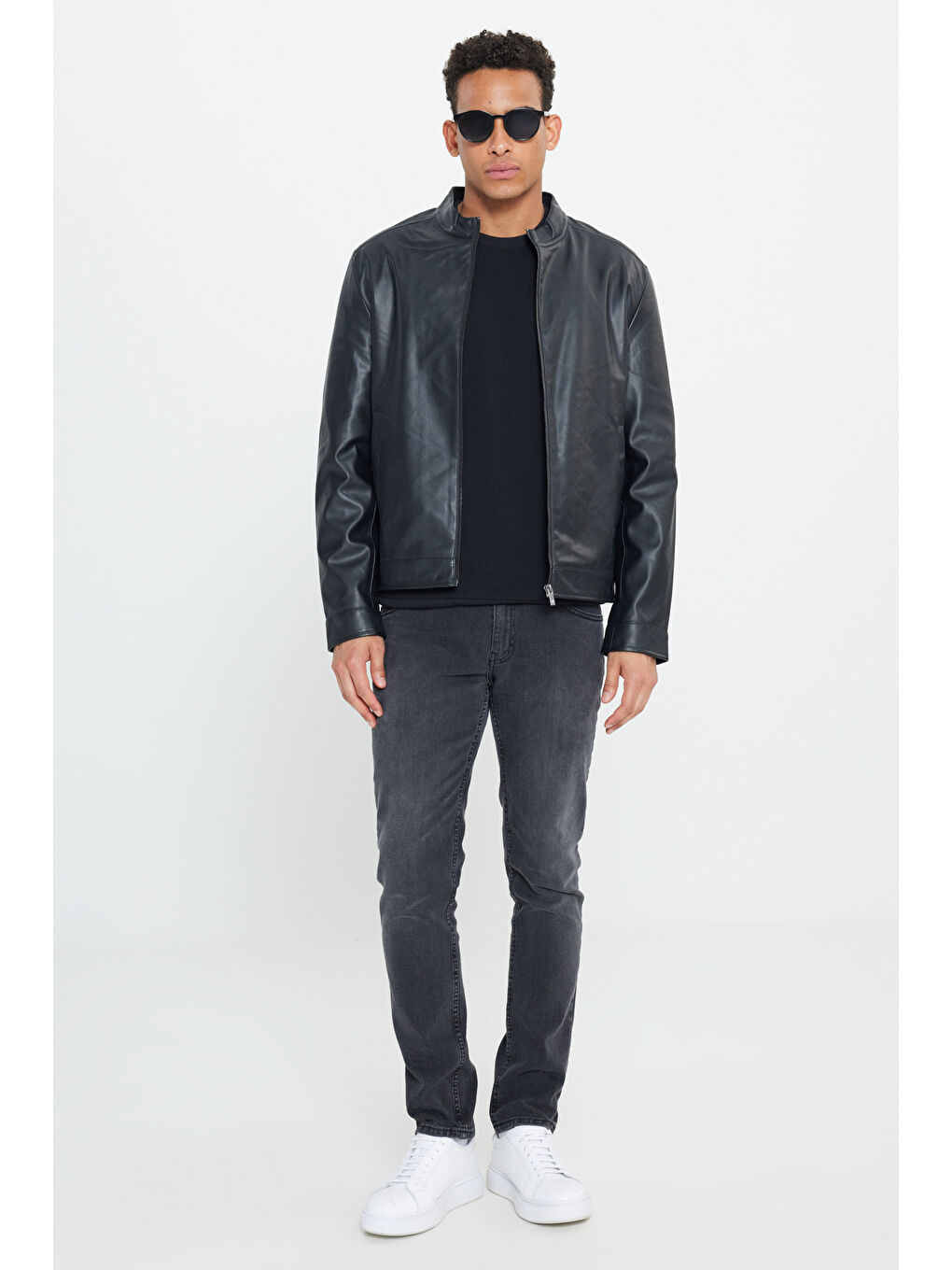 Erkek Siyah Standart Fit Normal Kesim Dik Yaka Mont-3