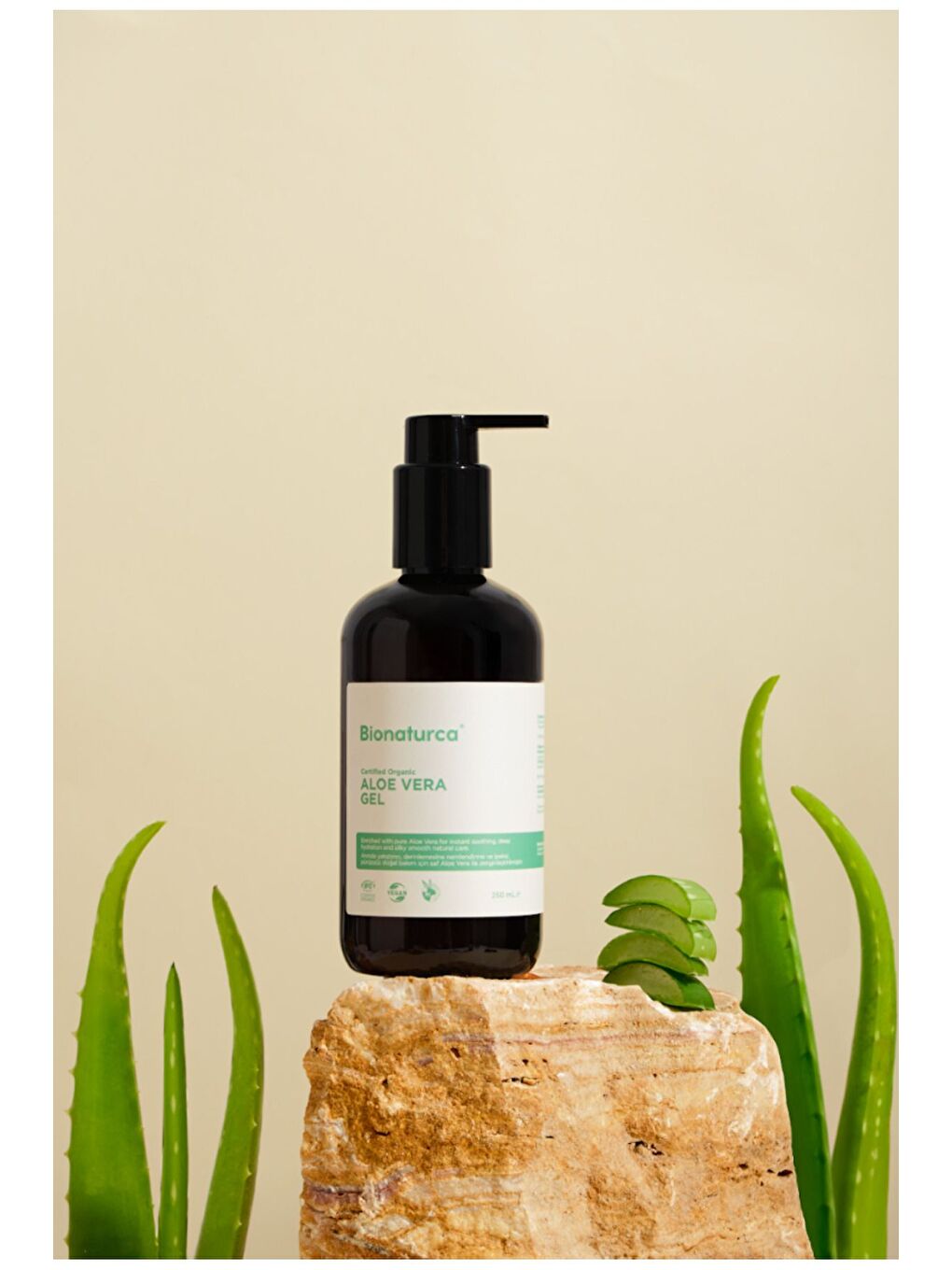 Organik Sertifikalı Onarıcı Etkili Nemlendirici Aloe Vera Jel 250 ml-1