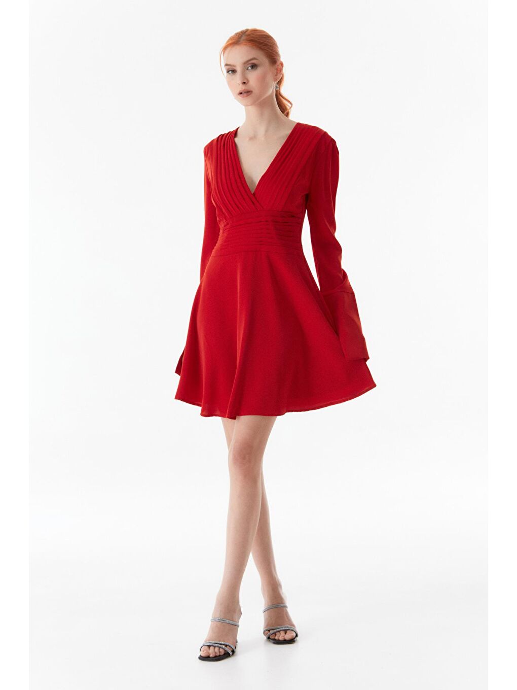 Kırmızı Piliseli V Yaka Elbise-1