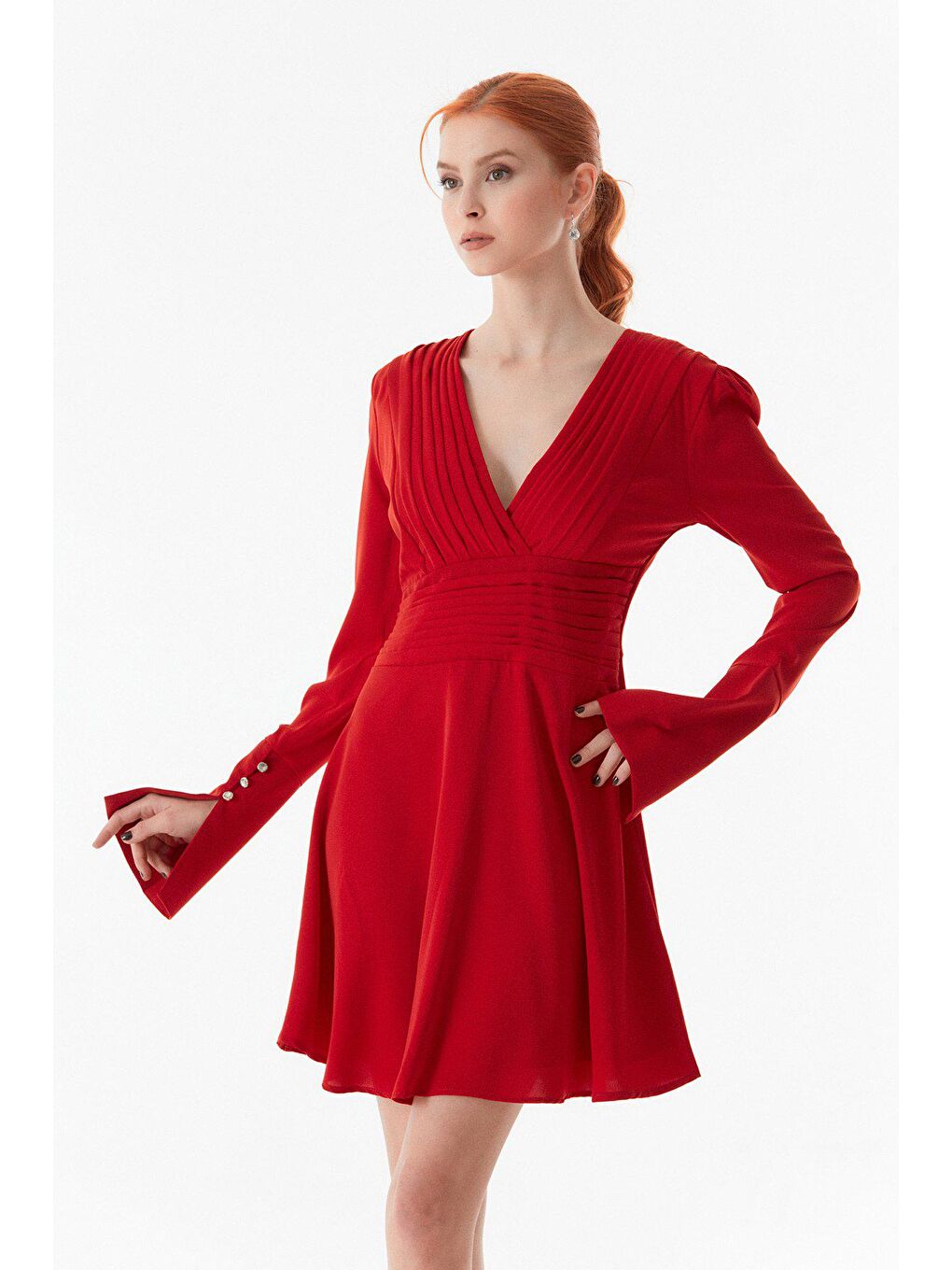 Kırmızı Piliseli V Yaka Elbise-2