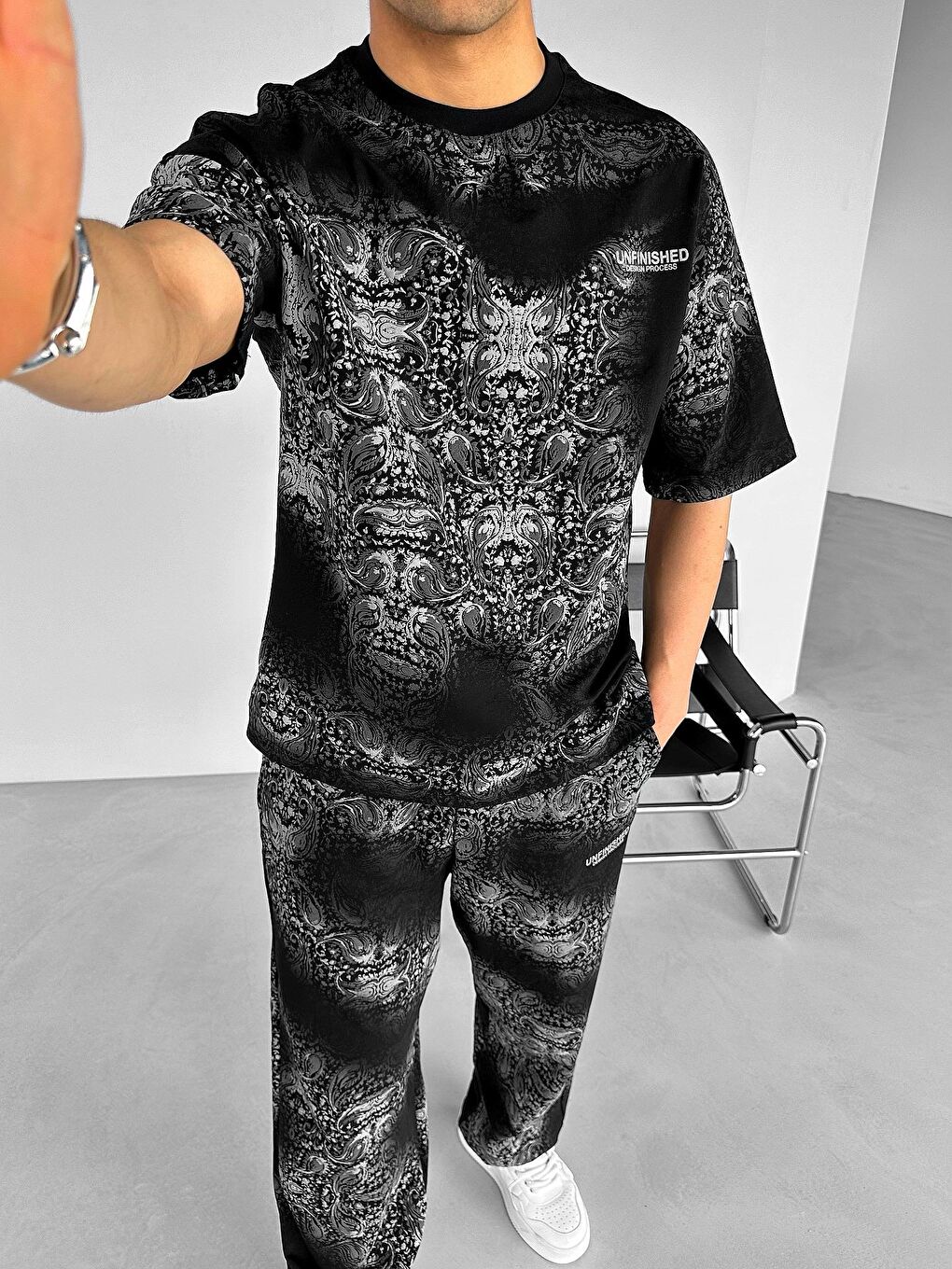 Erkek Oversize Fit Baskı Desenli Kısa Kol Tişört Siyah