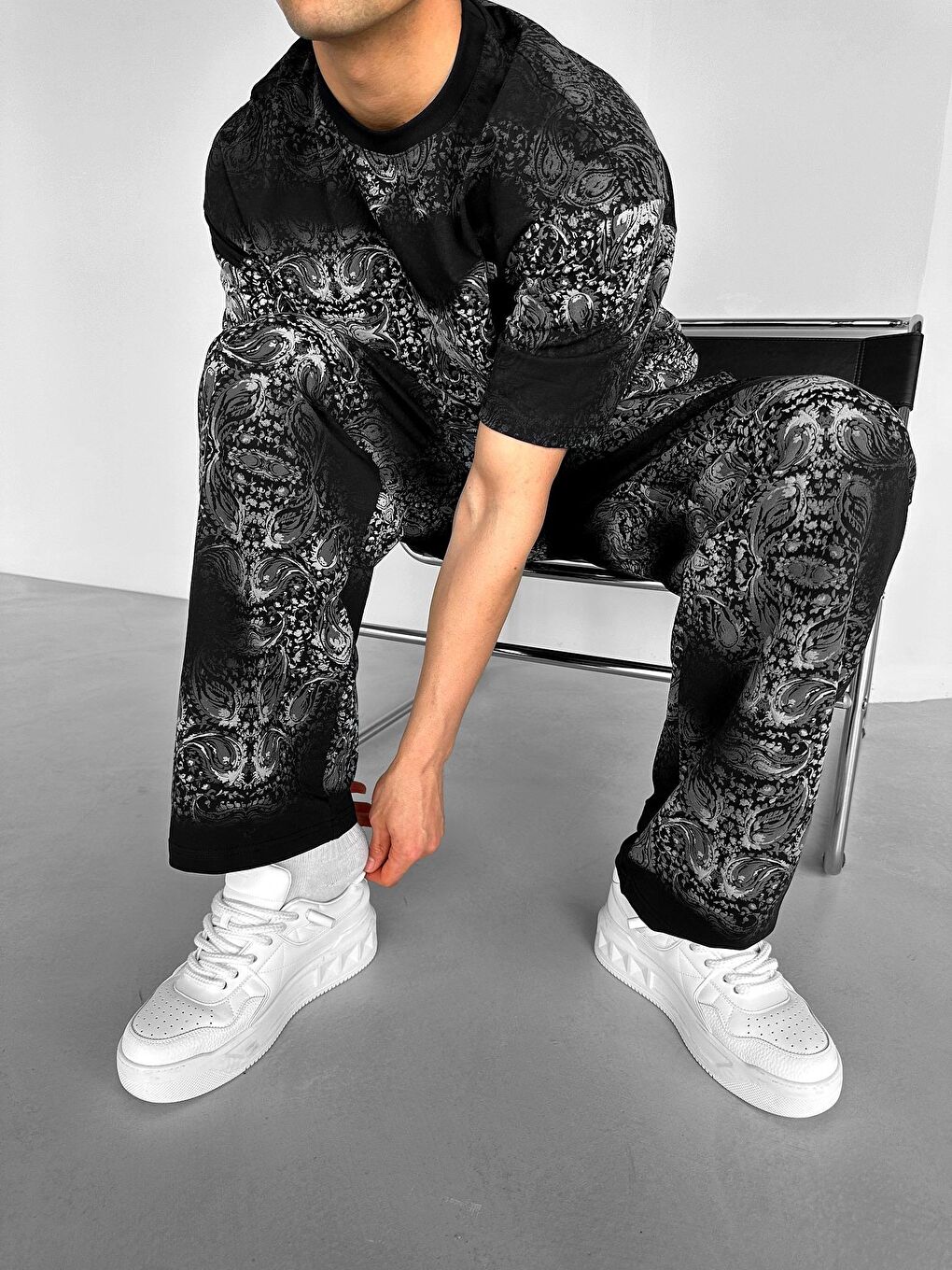 Erkek Oversize Fit Baskı Desenli Kısa Kol Tişört Siyah-1