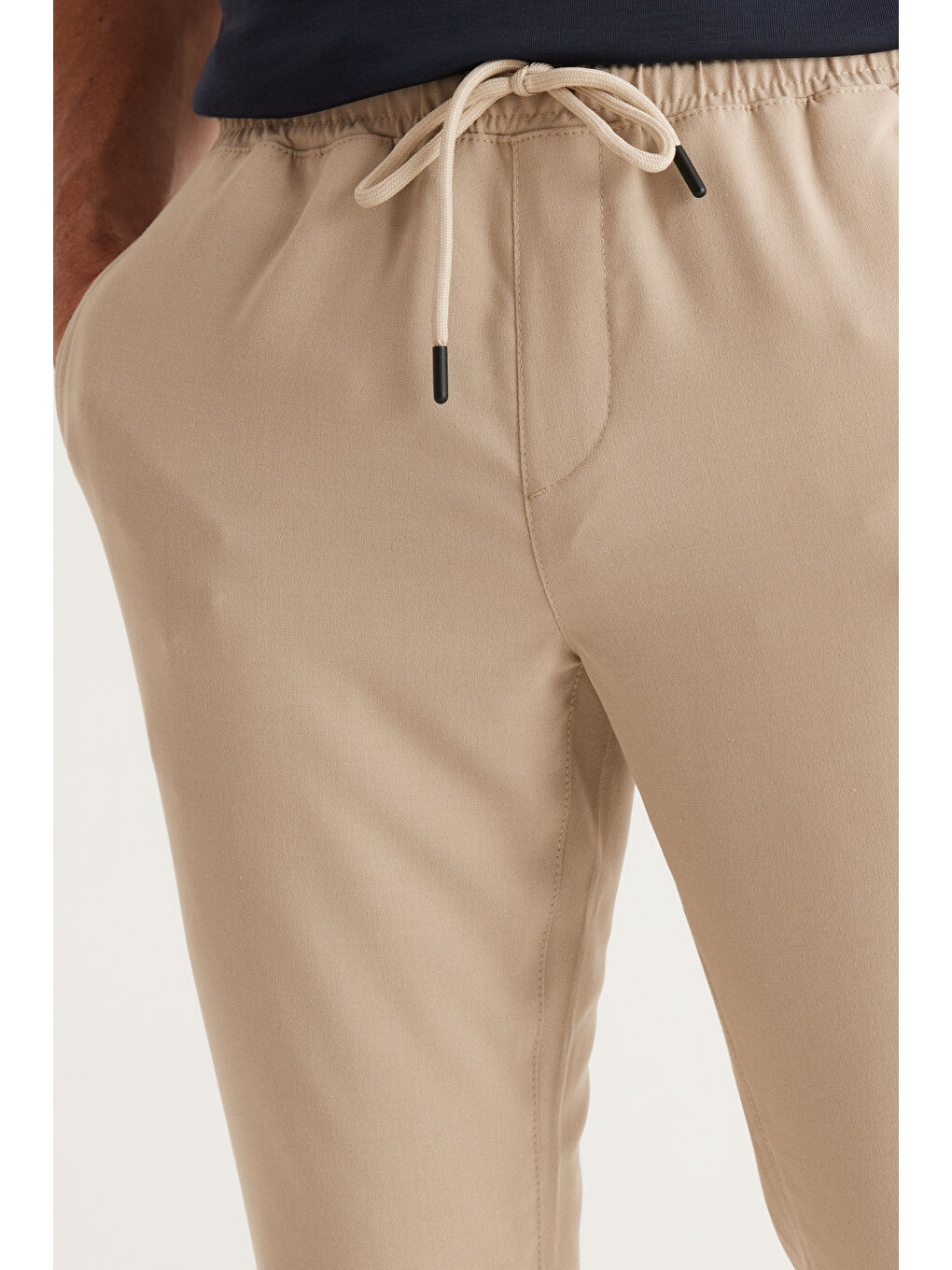 Erkek Bej Slim Fit Rahat Kesim Beli Bağlamalı Yan Cepli Jogger Pantolon-3