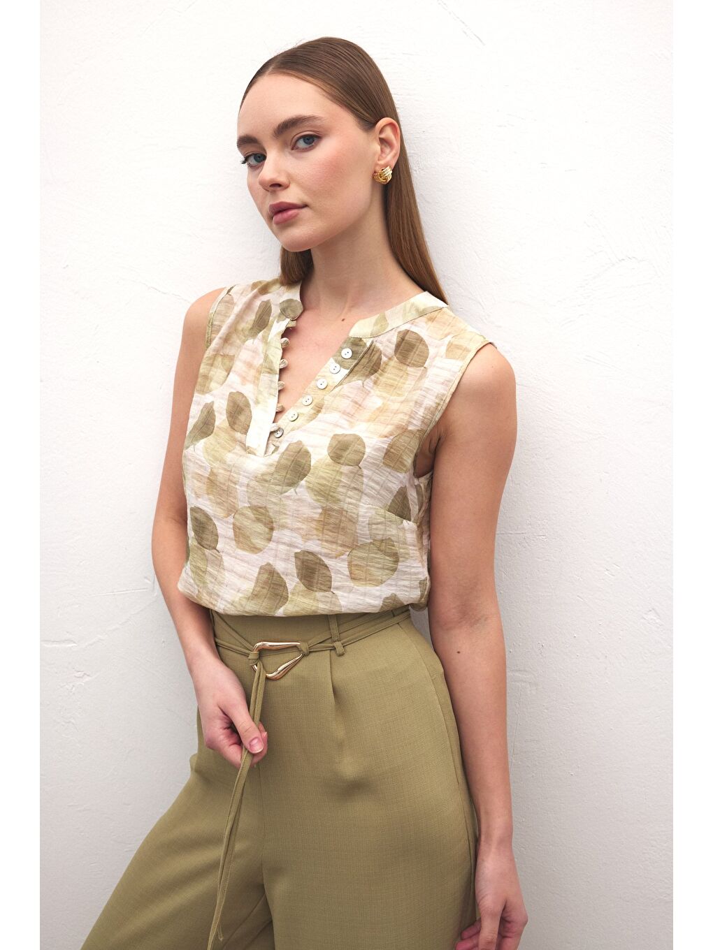 Kolsuz V Yaka Bluz - Haki-1