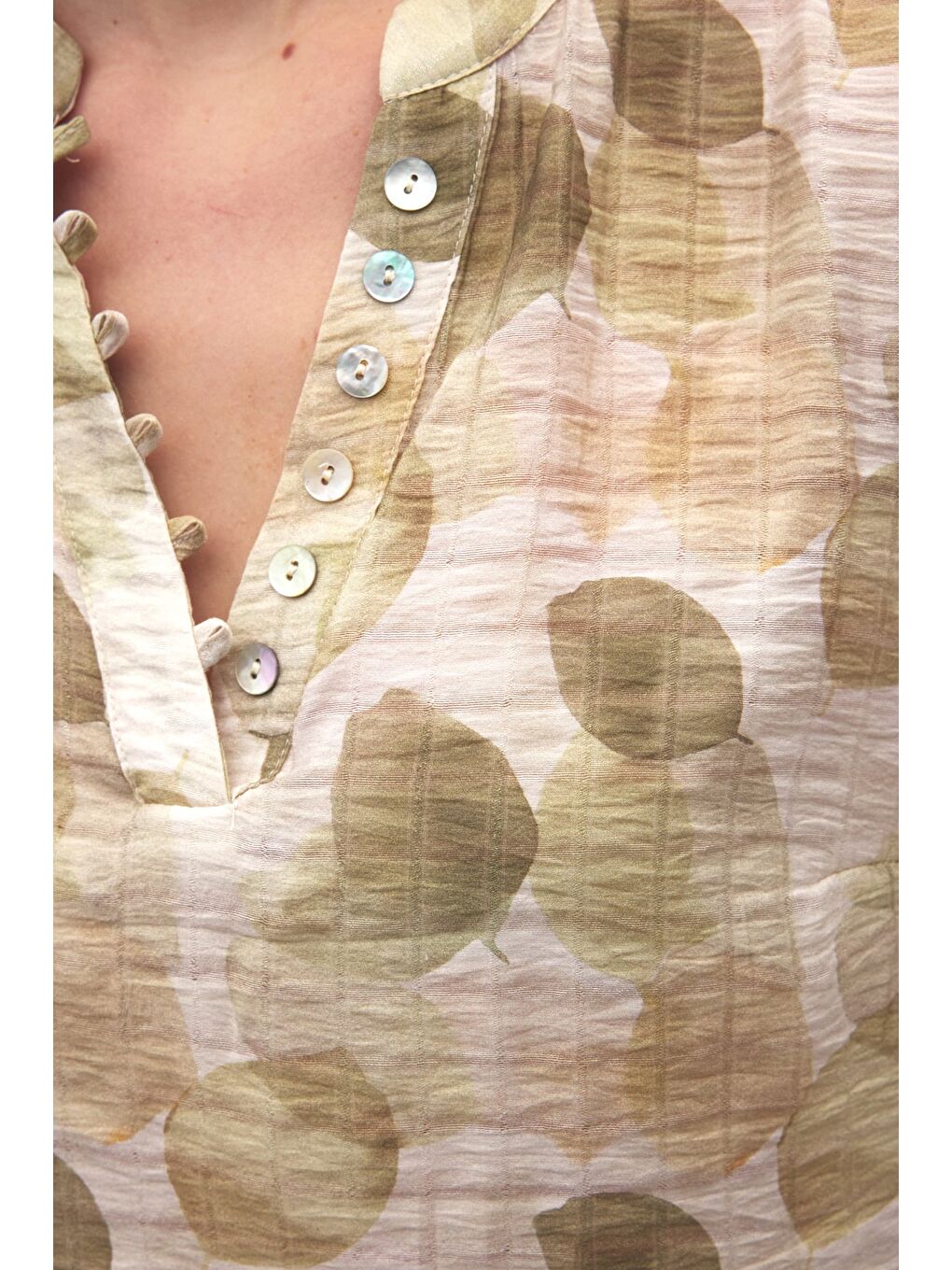 Kolsuz V Yaka Bluz - Haki-6