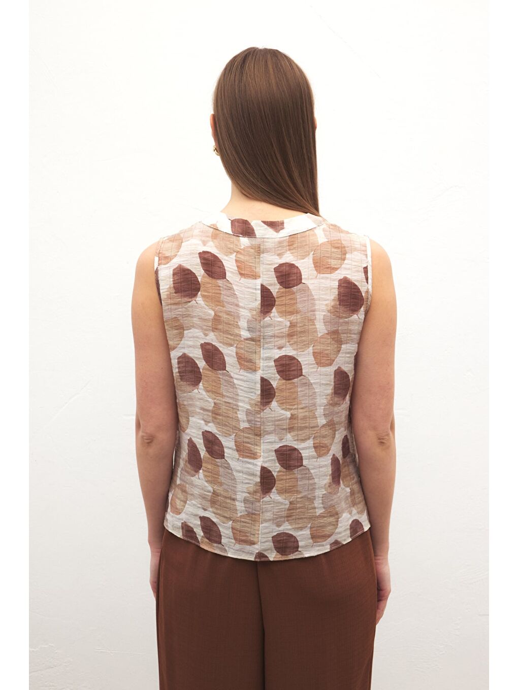 Kahverengi Kolsuz V Yaka Bluz - Kahve-6