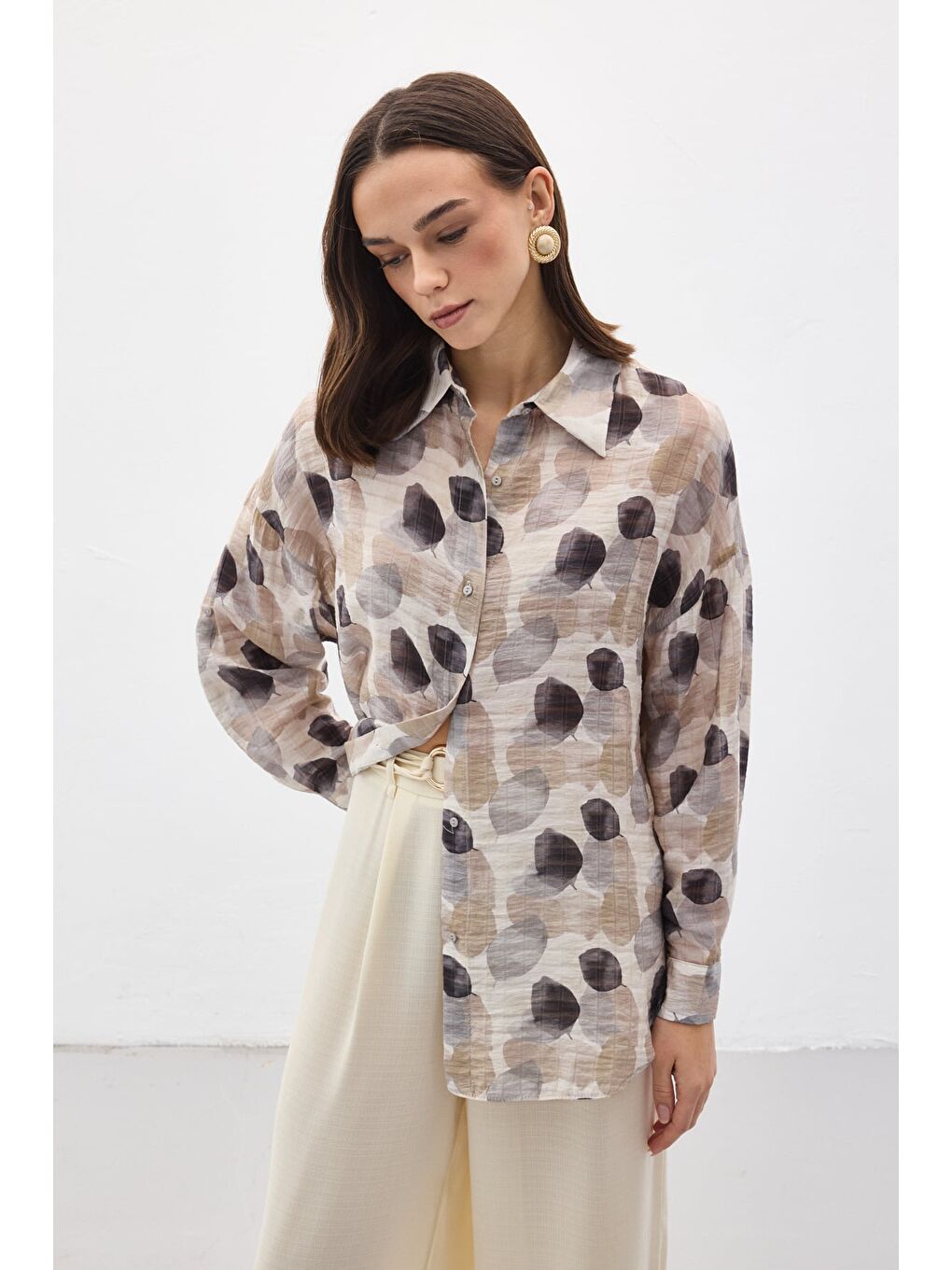 Kolu Katlamalı İnce Gömlek - Gri-4