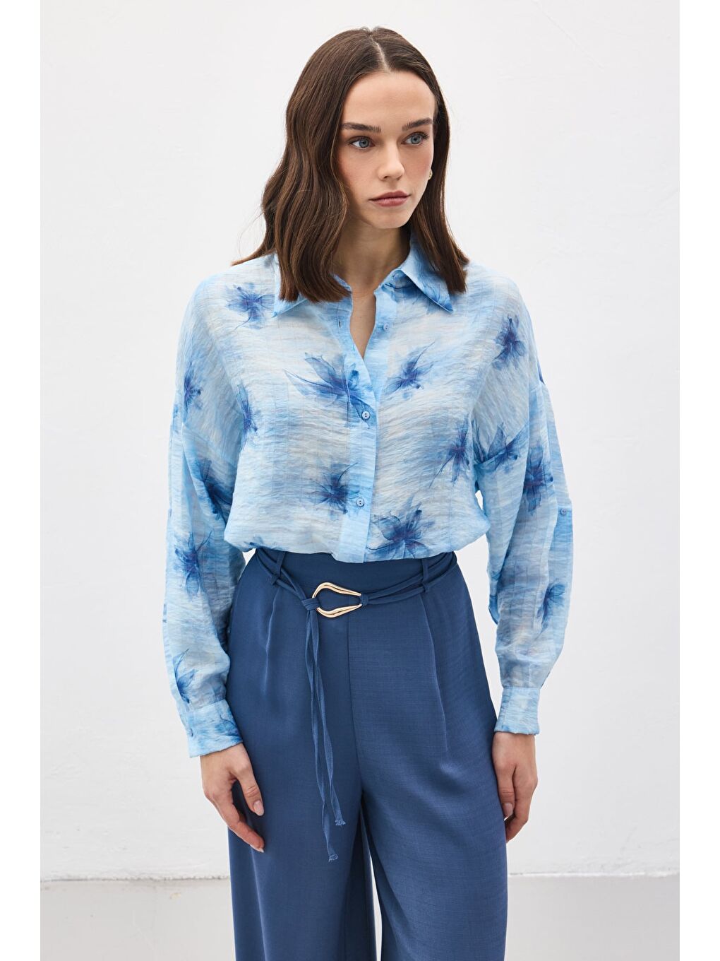 Kolu Katlamalı İnce Gömlek - Mavi-3