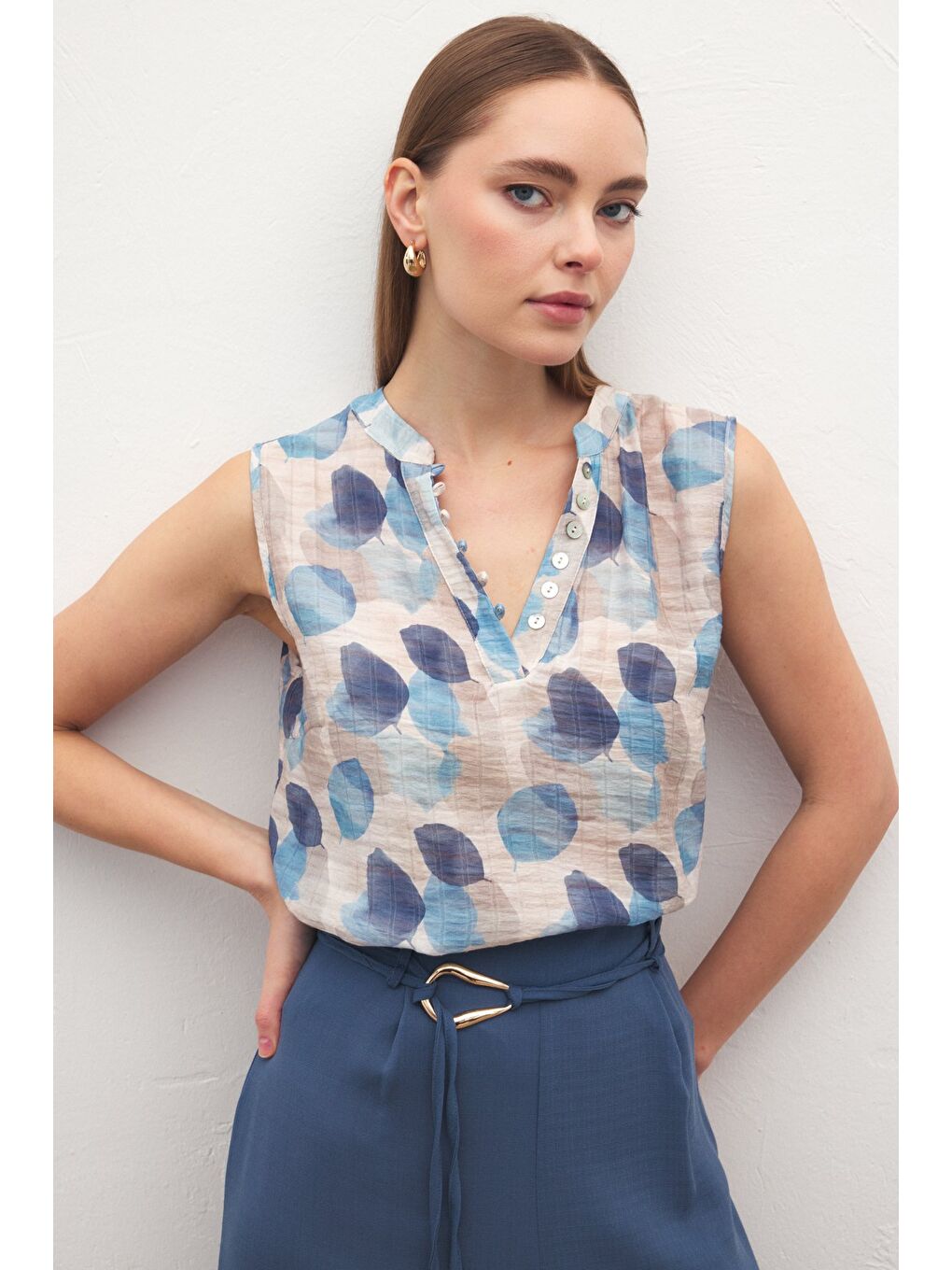 Kolsuz V Yaka Bluz - Mavi-2