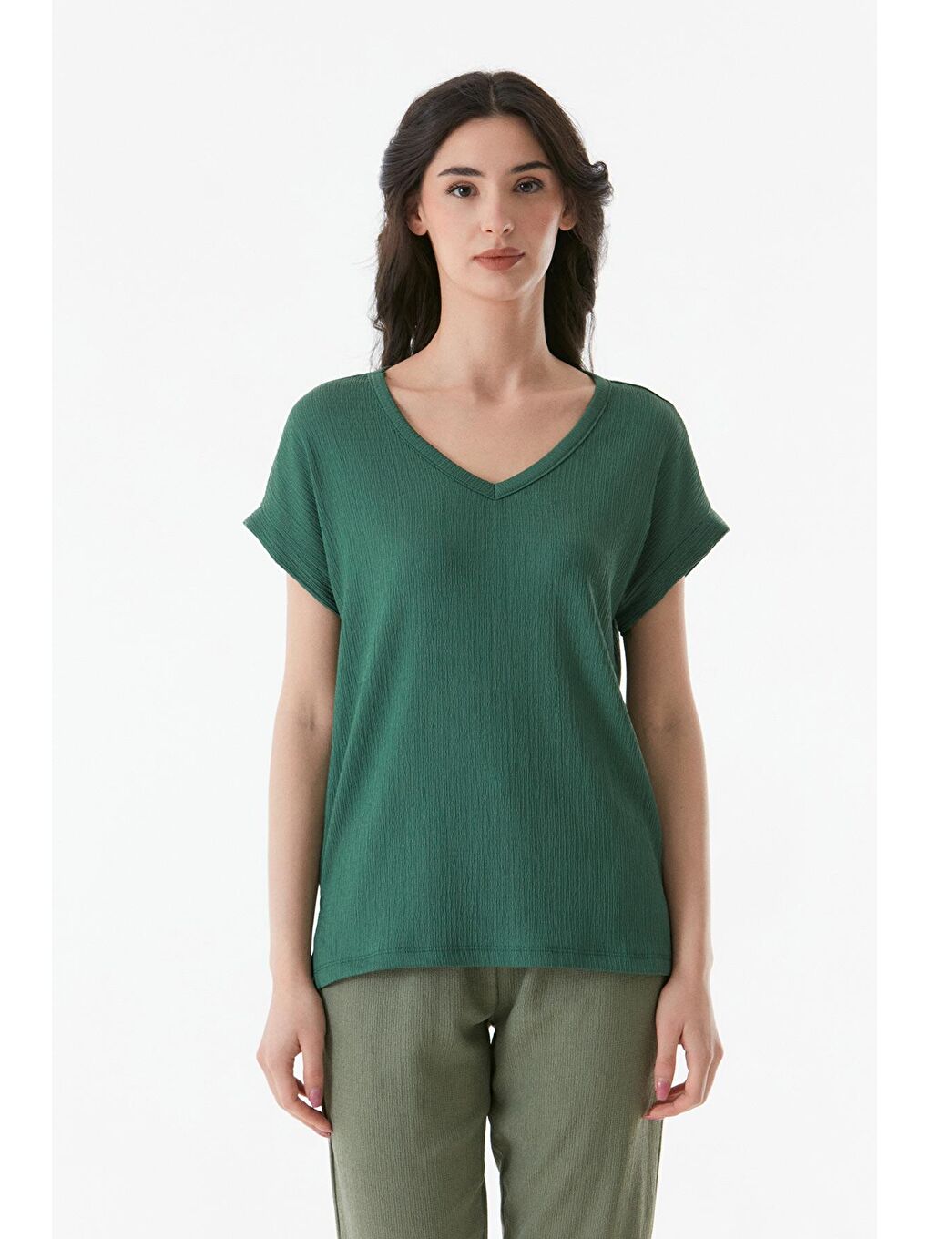 Yeşil Basic Bürümcük Kumaş V Yaka Bluz