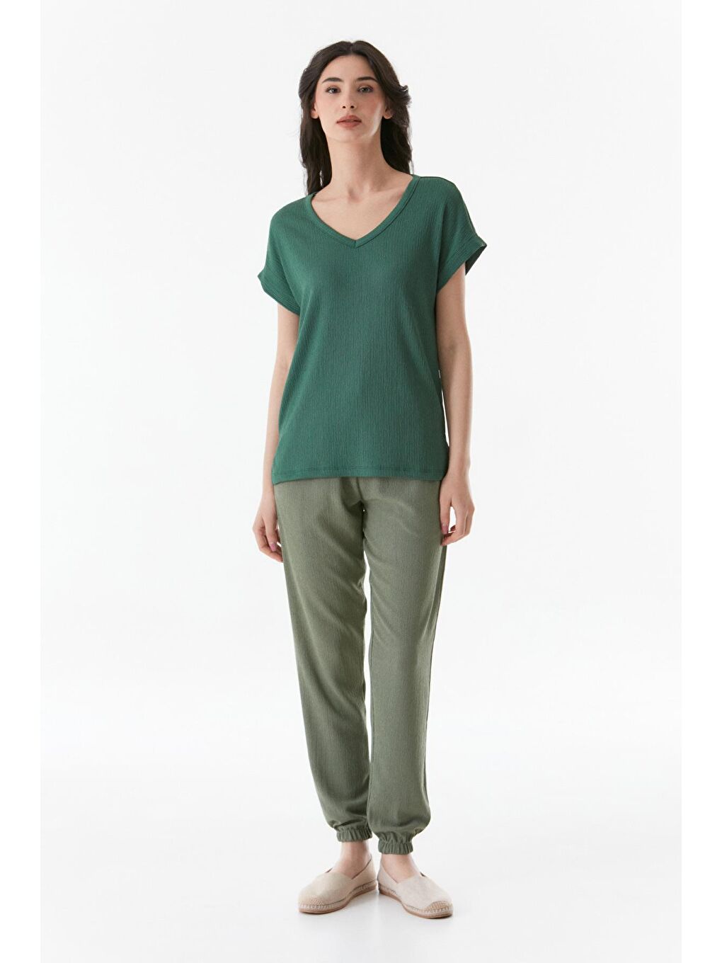 Yeşil Basic Bürümcük Kumaş V Yaka Bluz-2