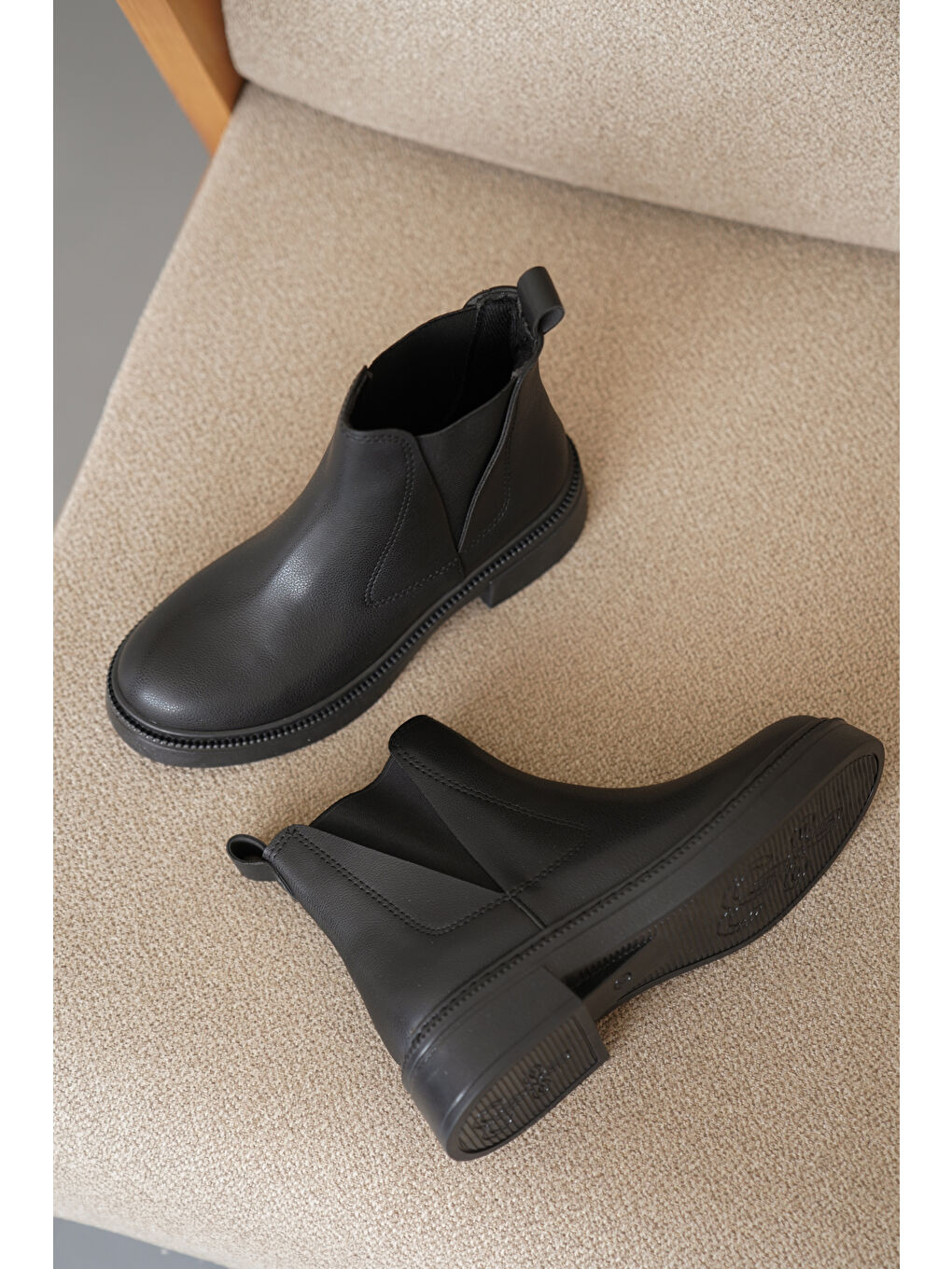 Siyah D0646 Soğuk Geçirmez Kışlık Kadın Bot & Bootie
