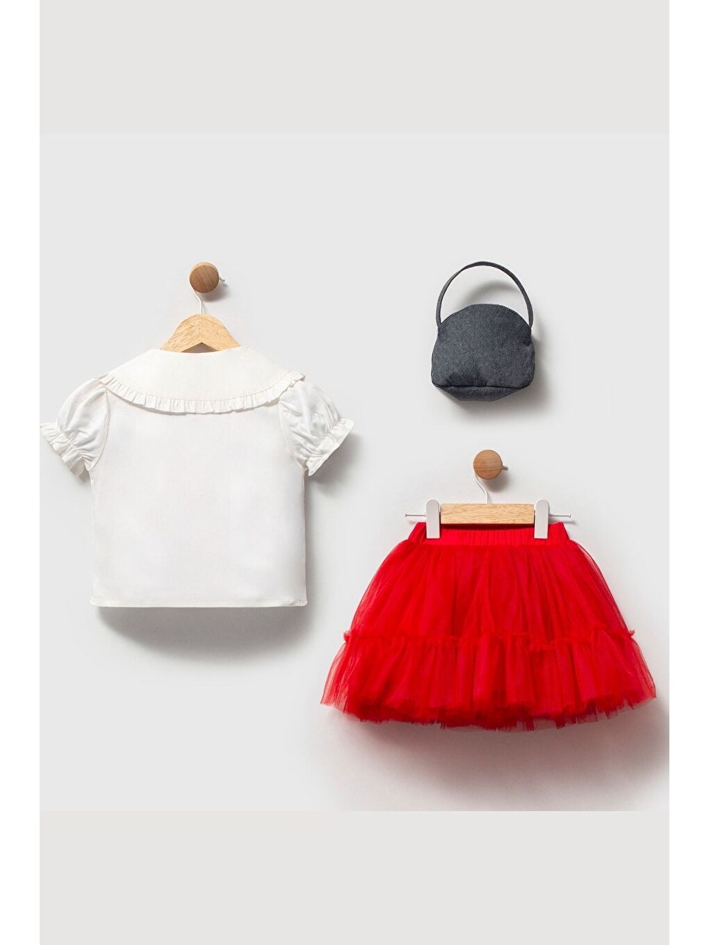 Kiraz Nakışlı Gömlek Ve Kırmızı Tütü Takım Çanta Hediyeli-3