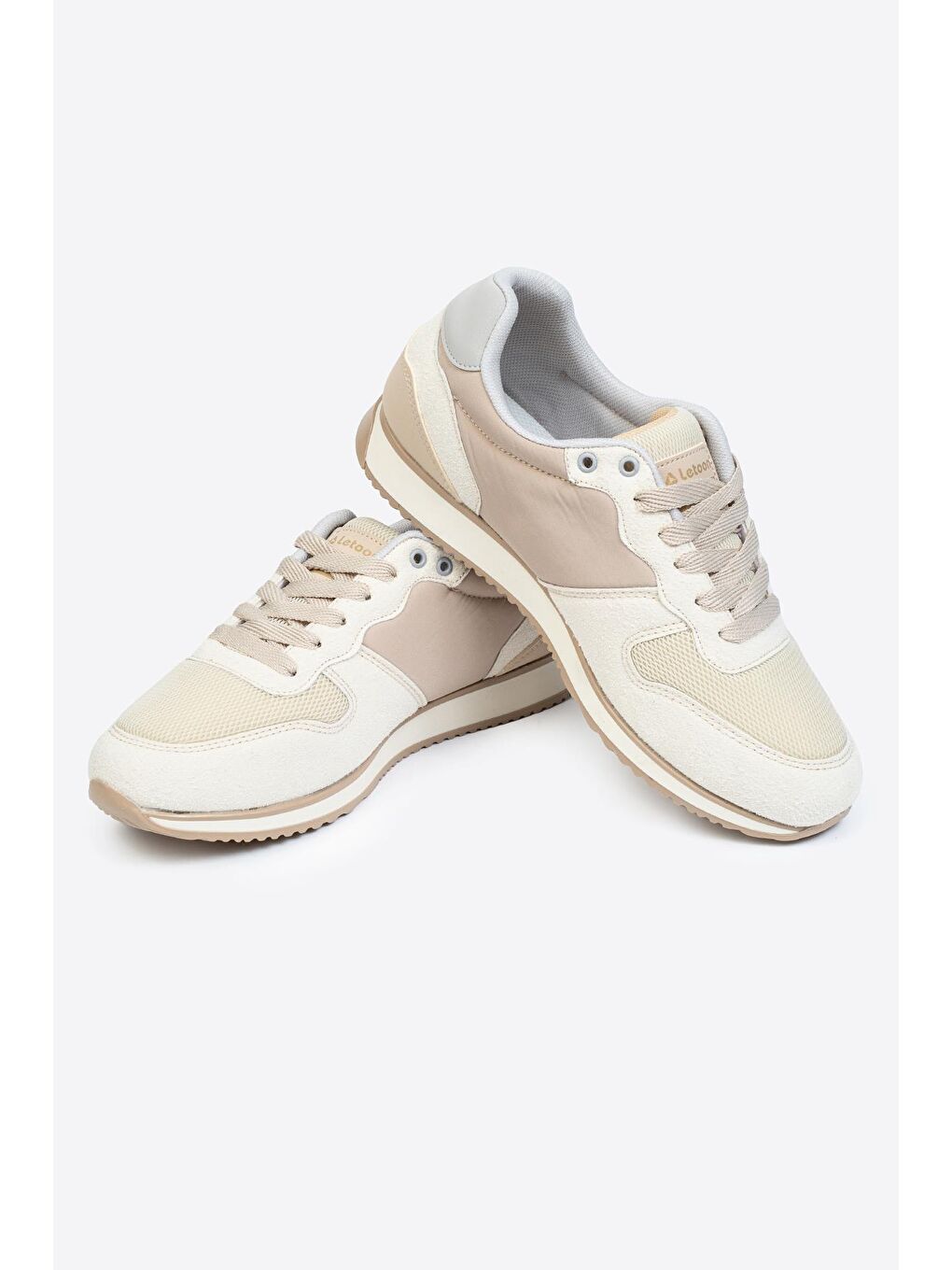 Bej Yuvarlak Burunlu Bağcıklı Erkek Spor Ayakkabı-3