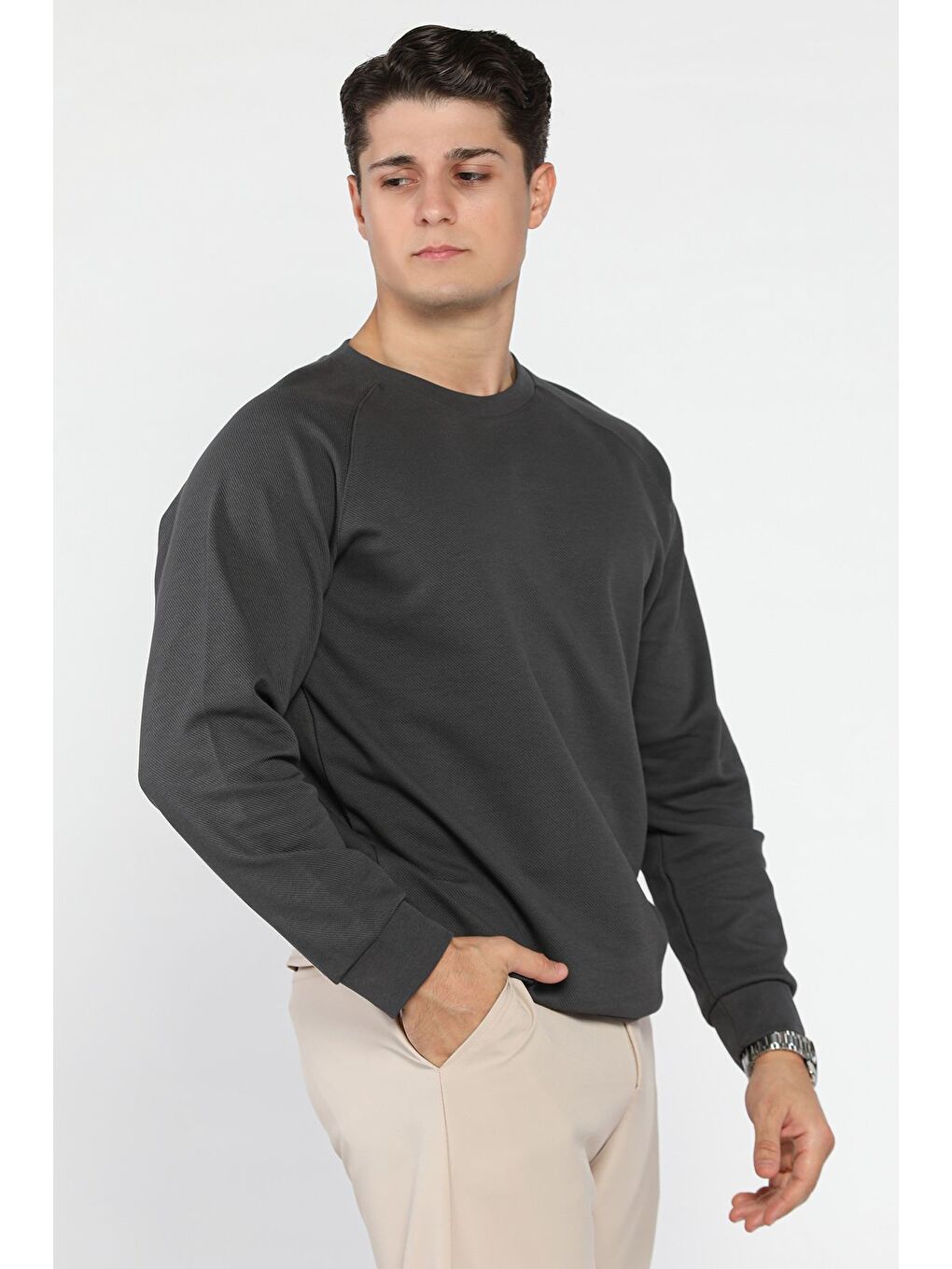 Gri Erkek Bisiklet Yaka Diyagonal Kumaş Sweatshirt