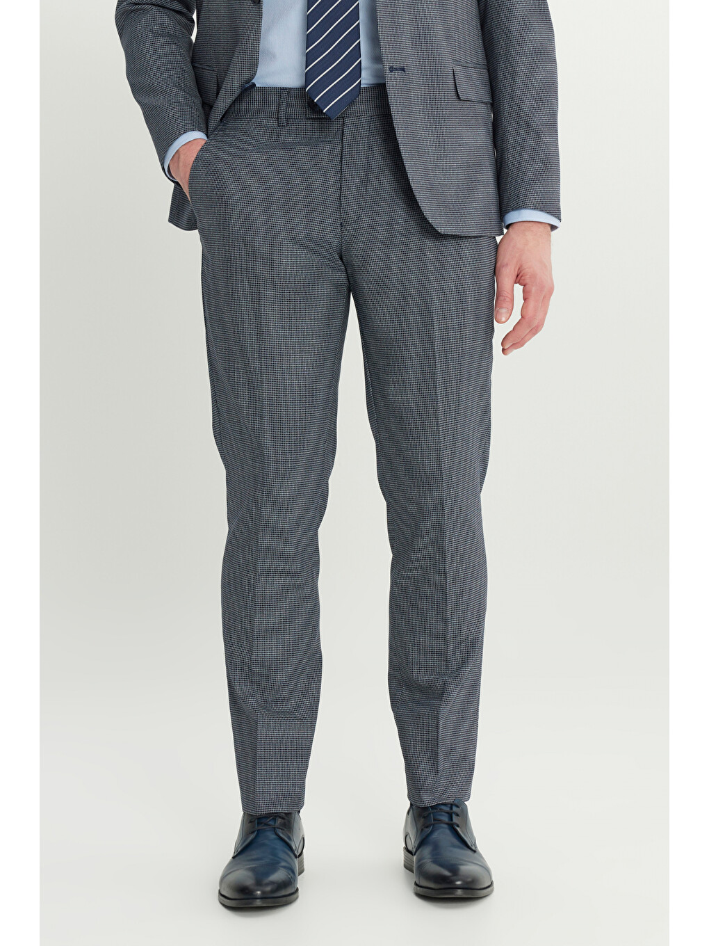Erkek Lacivert-Mavi Ekstra Slim Fit Dar Kesim Mono Yaka Kazayağı Desenli Kapak Cepli Yün Esnek Takı--5