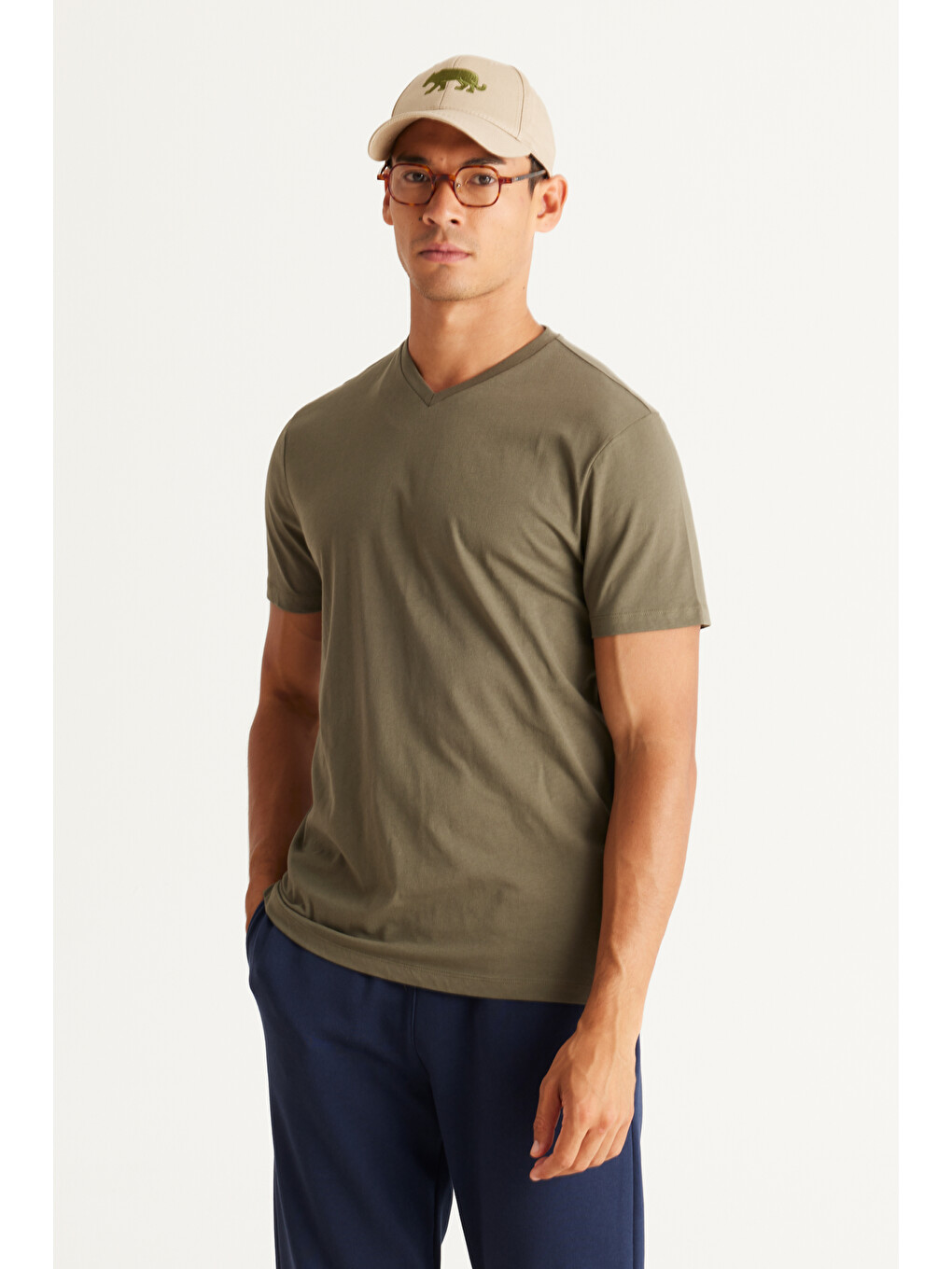 Beyaz Erkek BEYAZ-HAKI 2'li Slim Fit Dar Kesim V Yaka %100 Pamuk Tişört-2