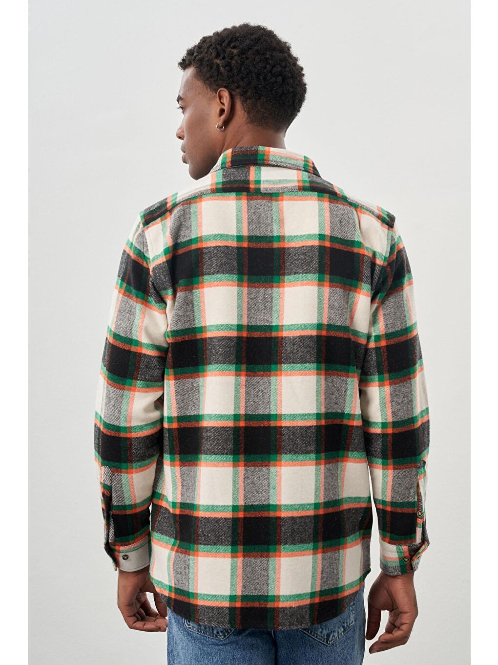 Siyah Yünlü Ekose Desen Yumuşak Yaka Cepsiz Uzun Kol Casual Comfort Fit Gömlek 1004245227-4