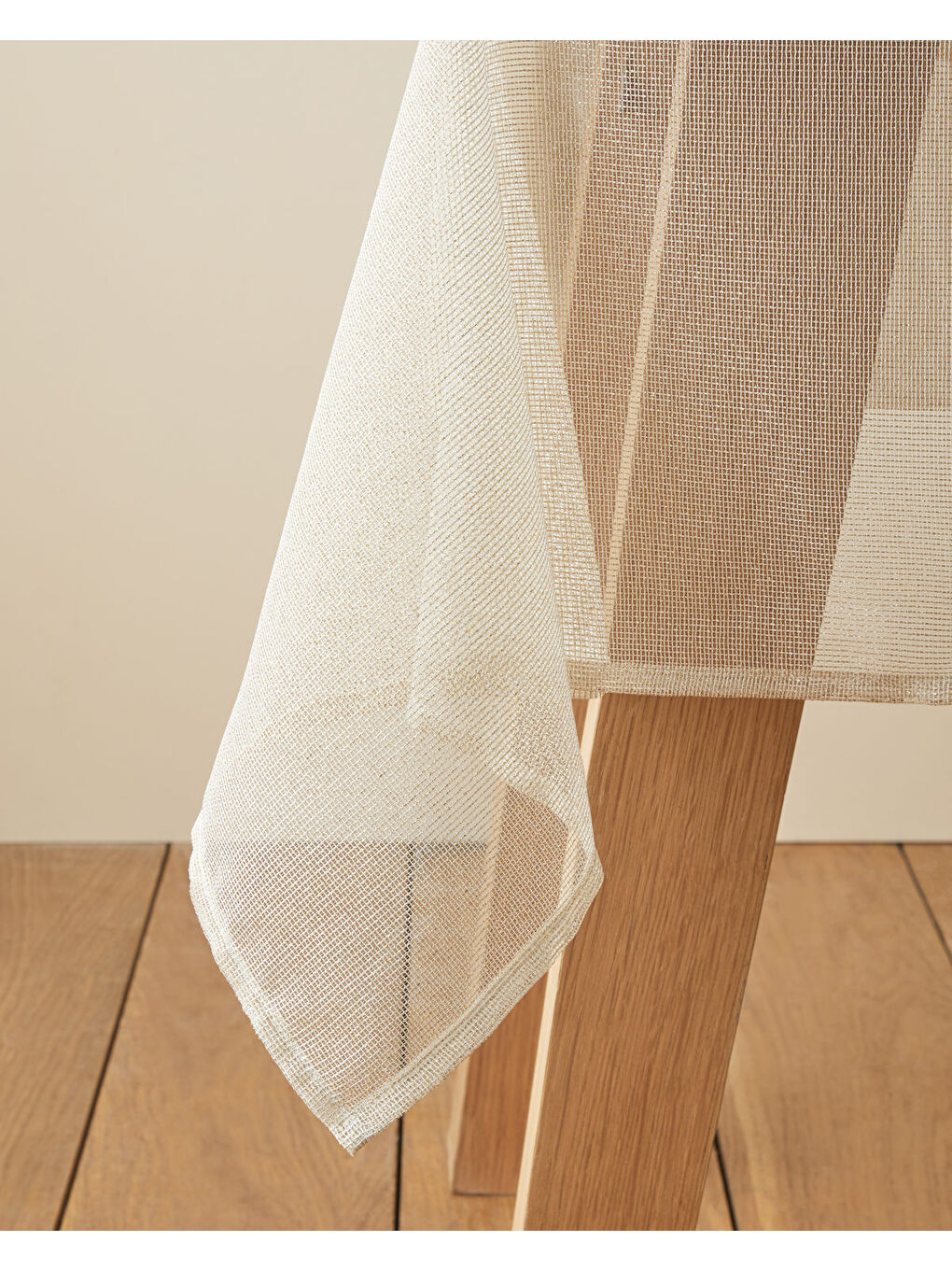 Sarı Nour Polyester Masa Örtüsü 145x200 cm Gold-1