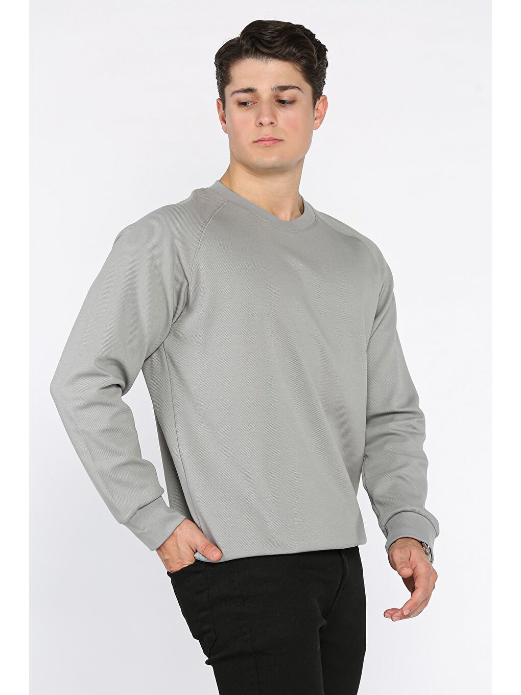 Gri Erkek Bisiklet Yaka Diyagonal Kumaş Sweatshirt-1