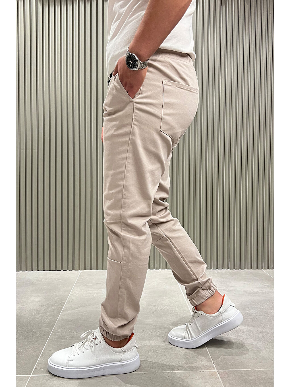 Bej Bel Ve Paça Lastikli Bağcıklı Erkek Jogger Pantolon-1