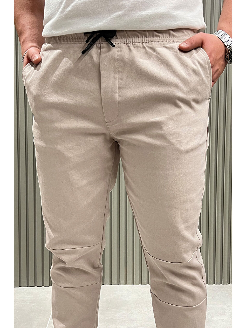 Bej Bel Ve Paça Lastikli Bağcıklı Erkek Jogger Pantolon-3