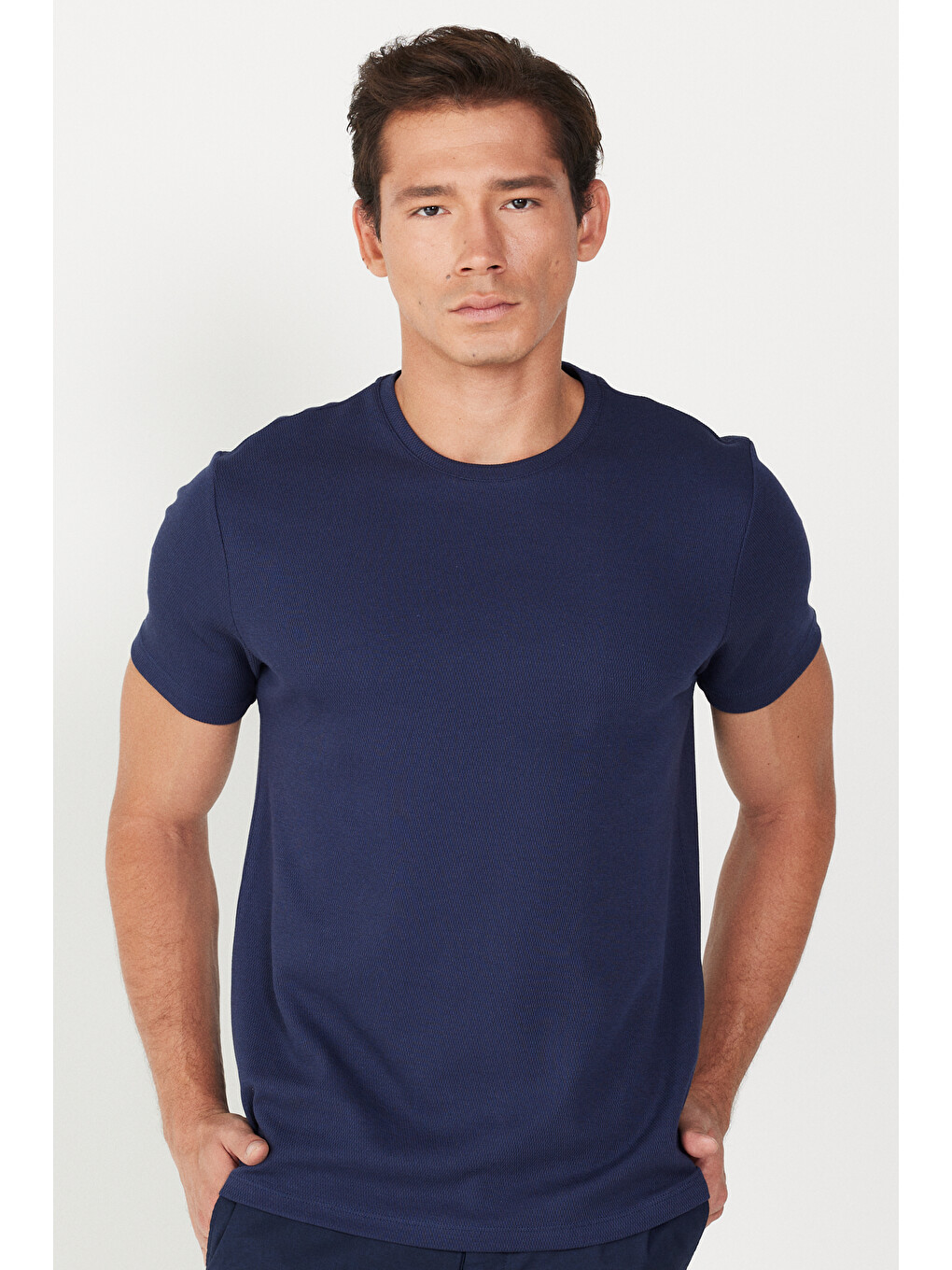 Erkek Lacivert Slim Fit Dar Kesim Bisiklet Yaka %100 Pamuk Tişört-2