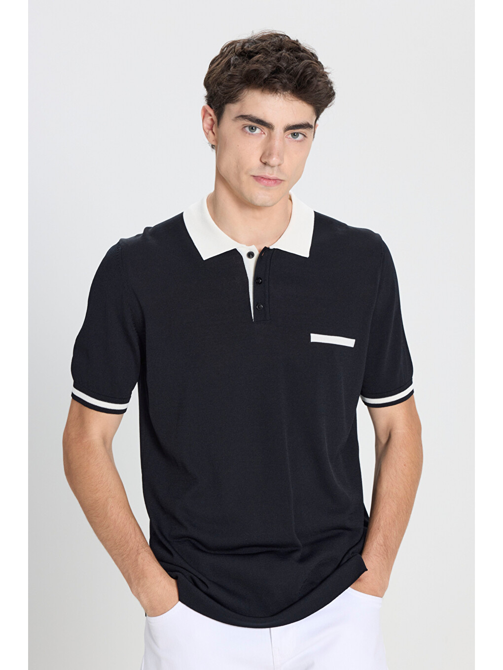 Erkek Siyah-Ekru Standart Fit Normal Kesim Polo Yaka Triko Tişört-2
