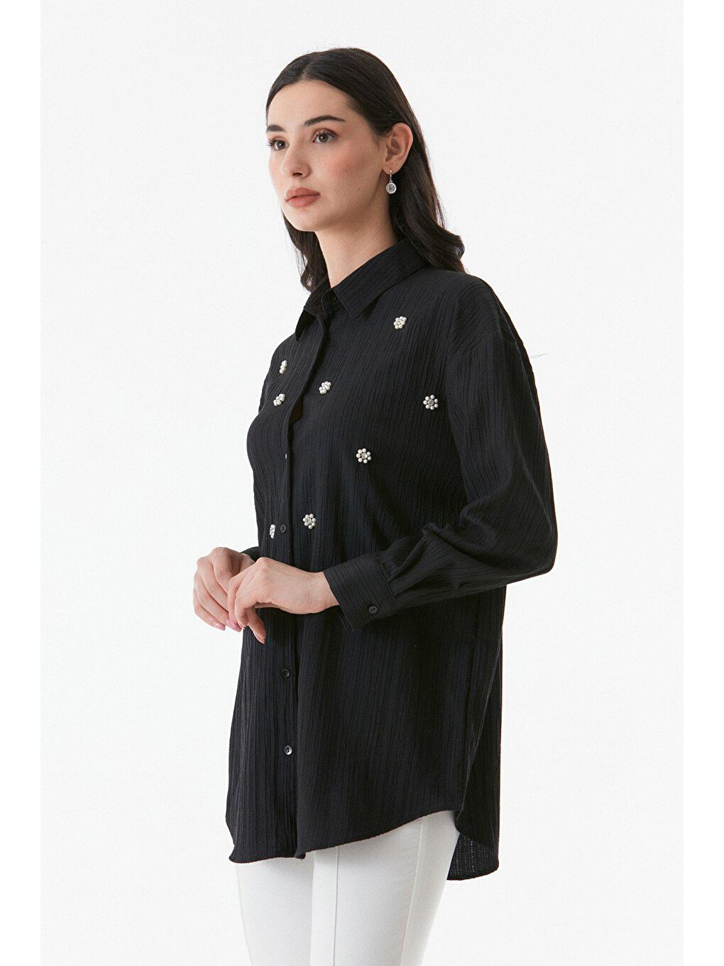 Siyah İncili Uzun Kollu Salaş Gömlek-3