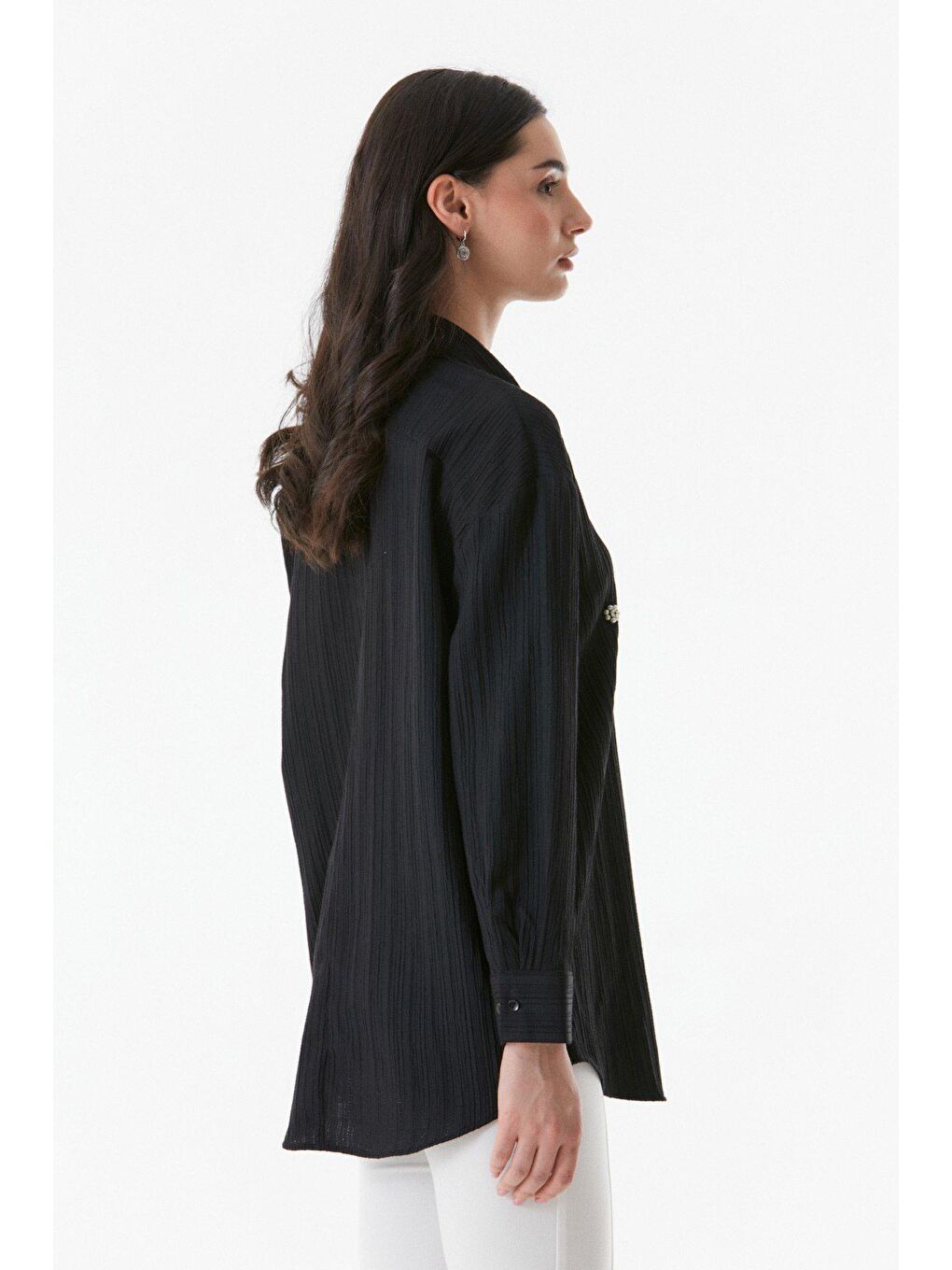 Siyah İncili Uzun Kollu Salaş Gömlek-4